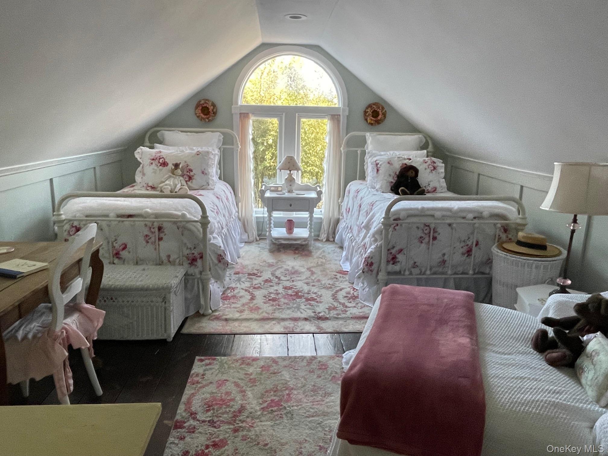 Single Family Shell Suffolk County, NY 11778, MLS-910631-10