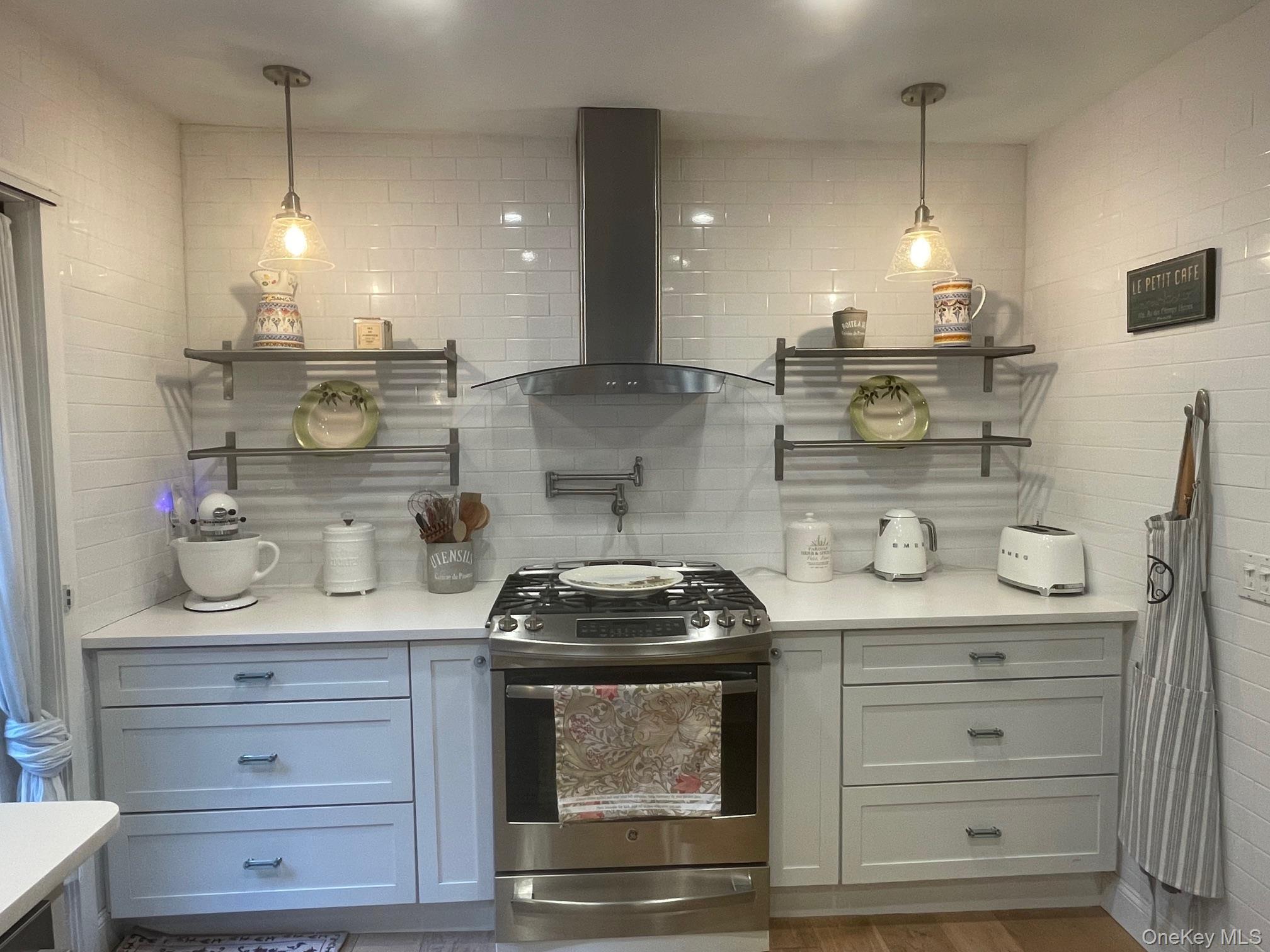 Single Family Shell Suffolk County, NY 11778, MLS-910631-5