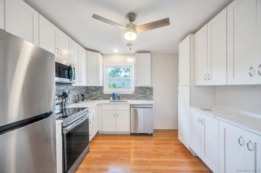 Single Family Dogwood Suffolk County, NY 11951, MLS-910654-18