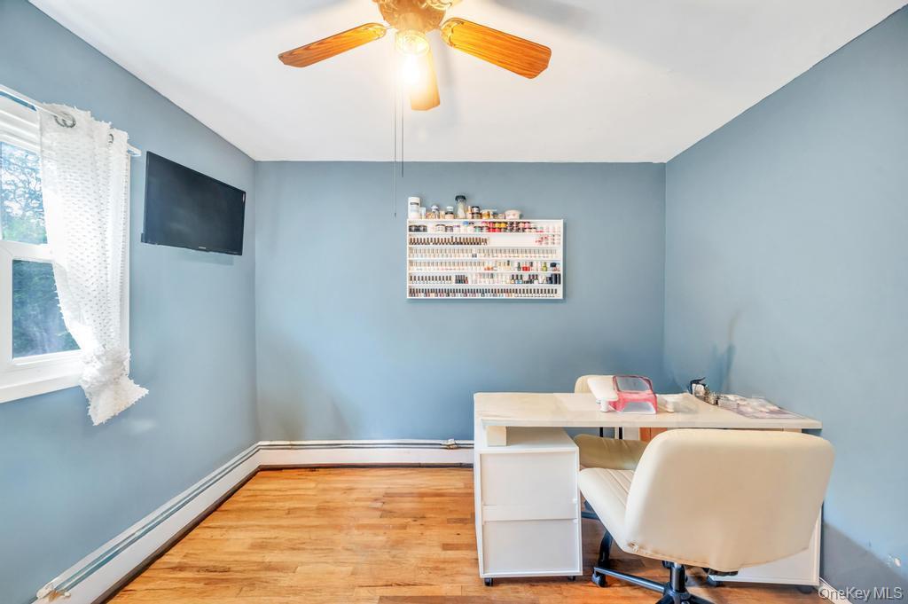 Single Family Dogwood Suffolk County, NY 11951, MLS-910654-27