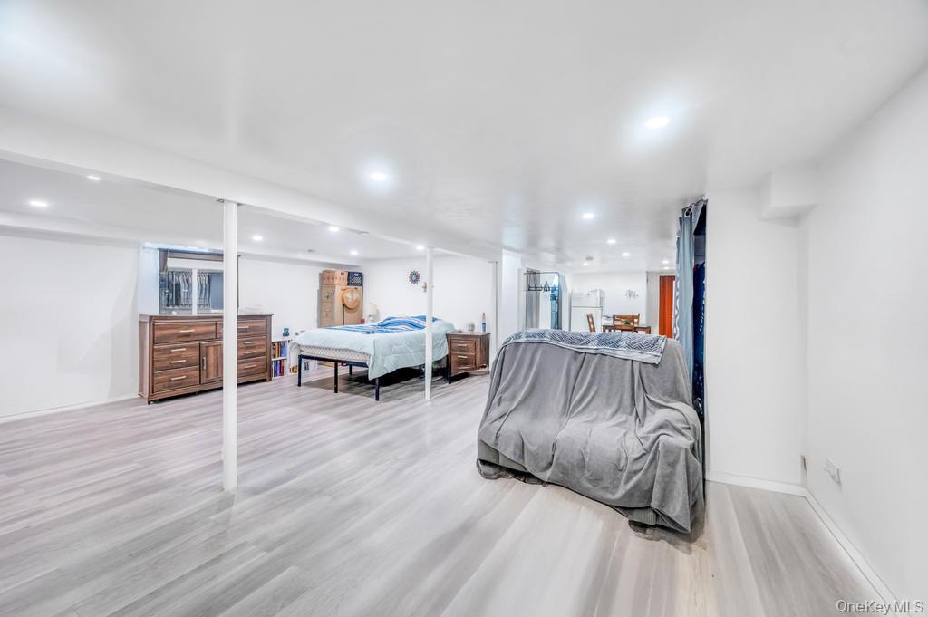 Single Family Dogwood Suffolk County, NY 11951, MLS-910654-31