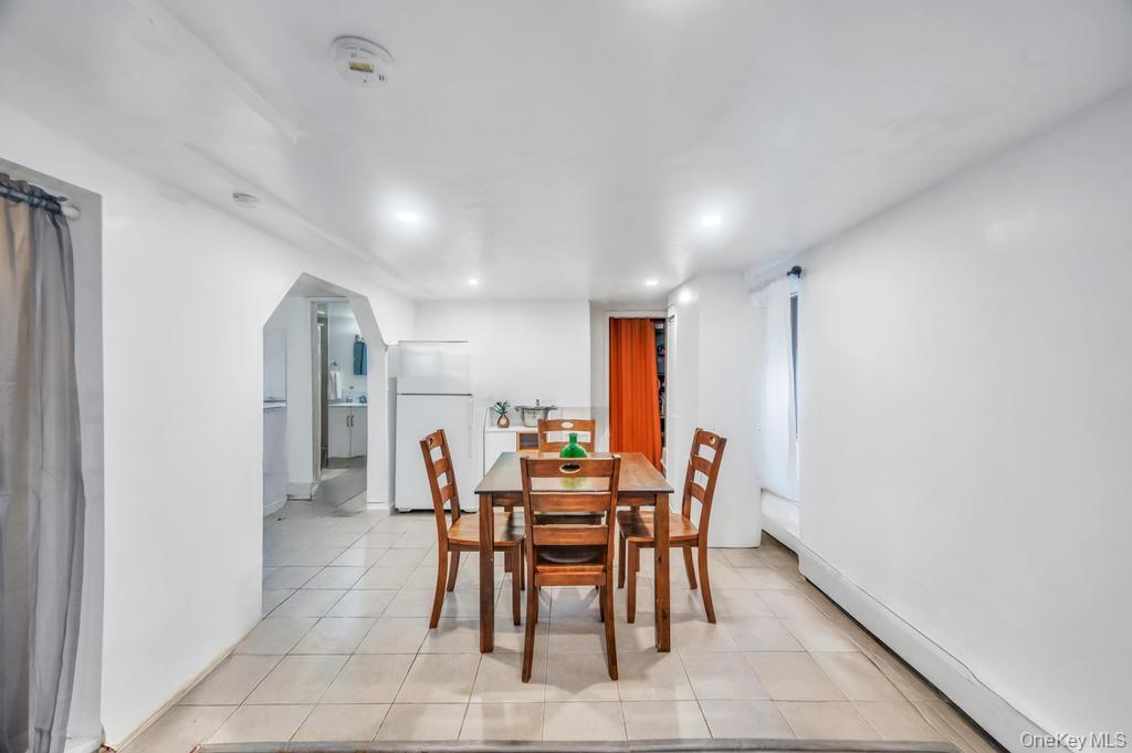 Single Family Dogwood Suffolk County, NY 11951, MLS-910654-33