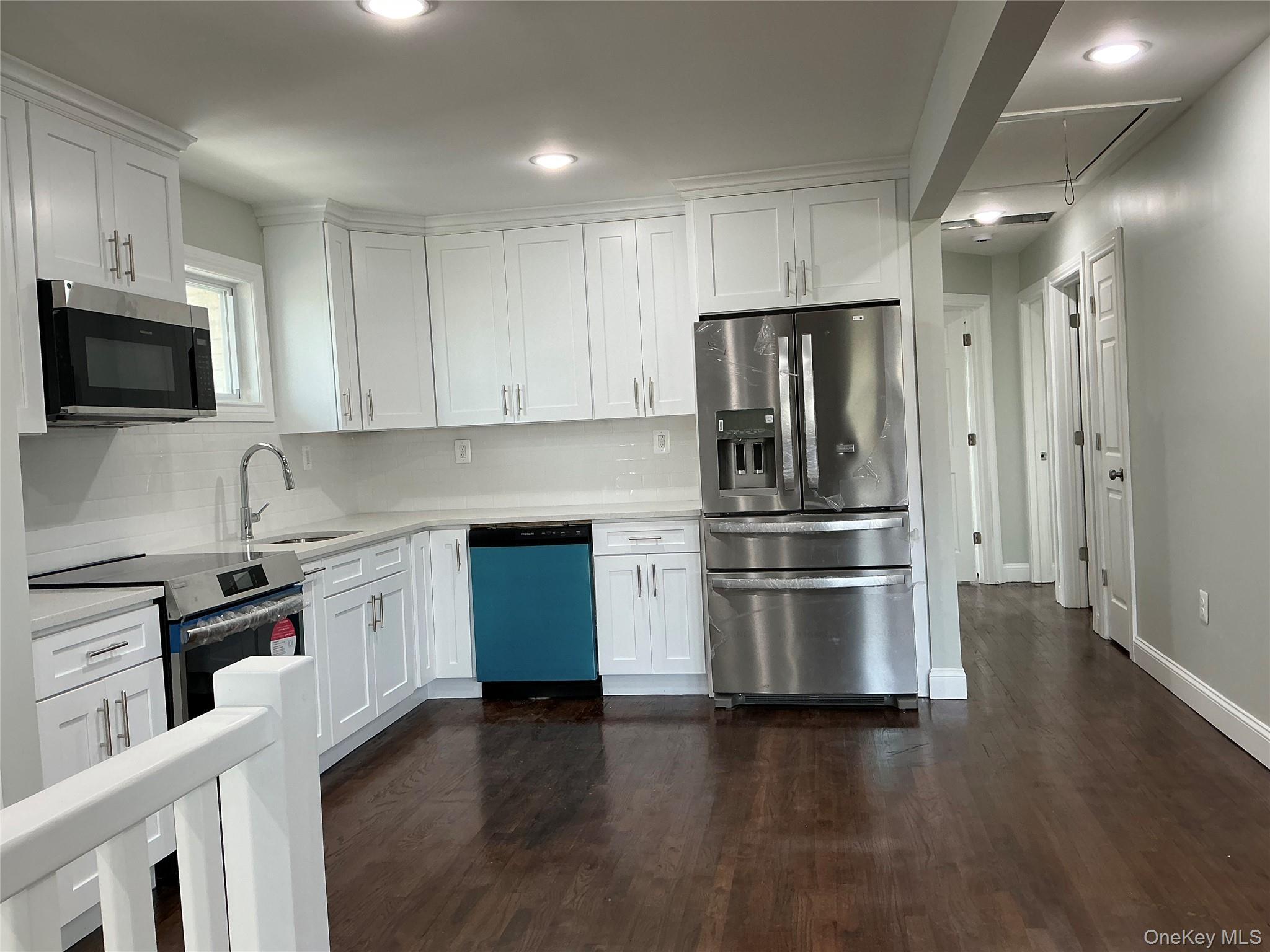 Single Family Shore  Suffolk County, NY 11757, MLS-910661-18