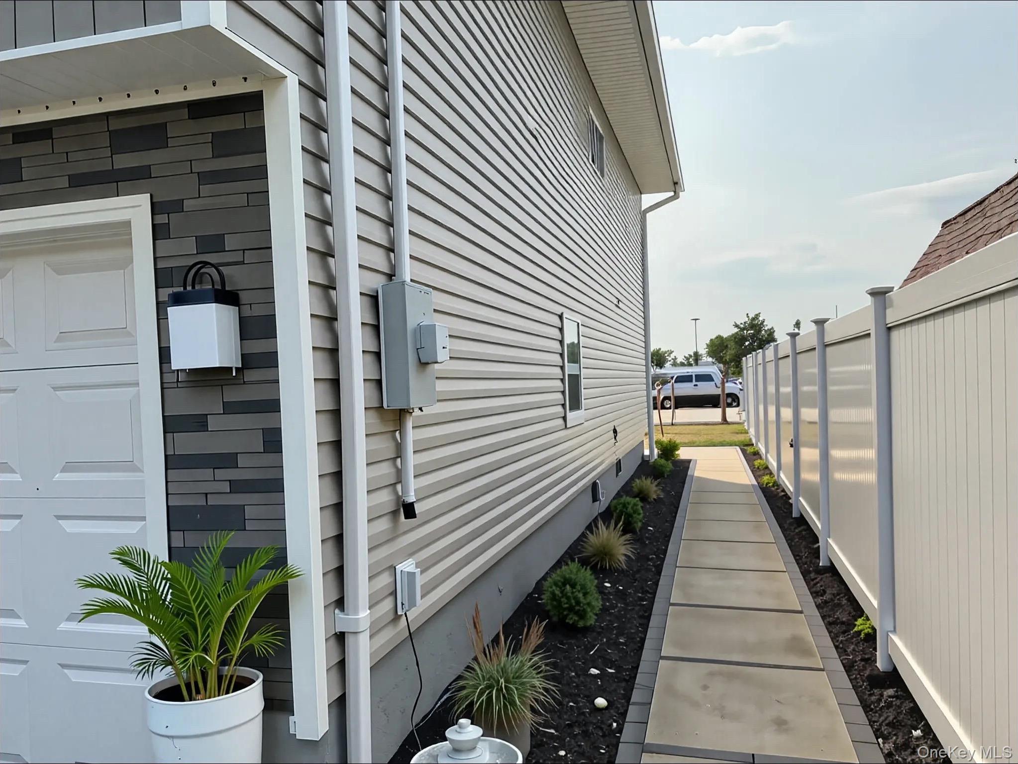 Single Family Shore  Suffolk County, NY 11757, MLS-910661-3