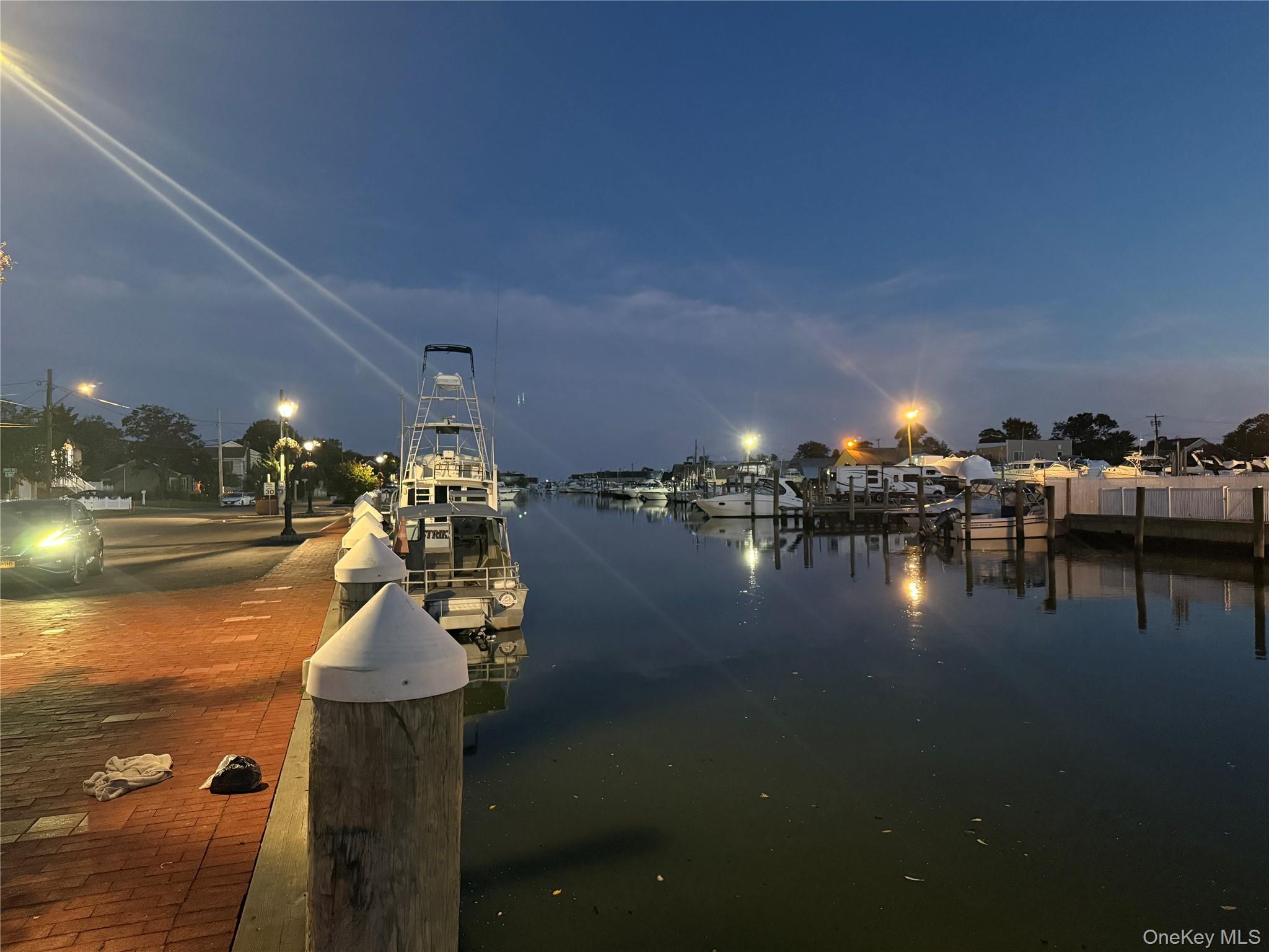 Single Family Shore  Suffolk County, NY 11757, MLS-910661-32