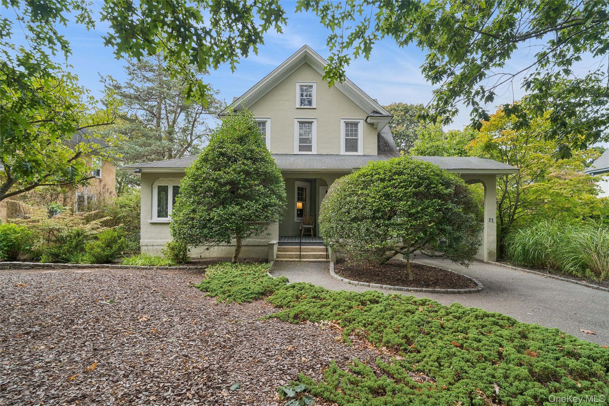 Single Family Connecticut  Nassau County, NY 11520, MLS-910671-2