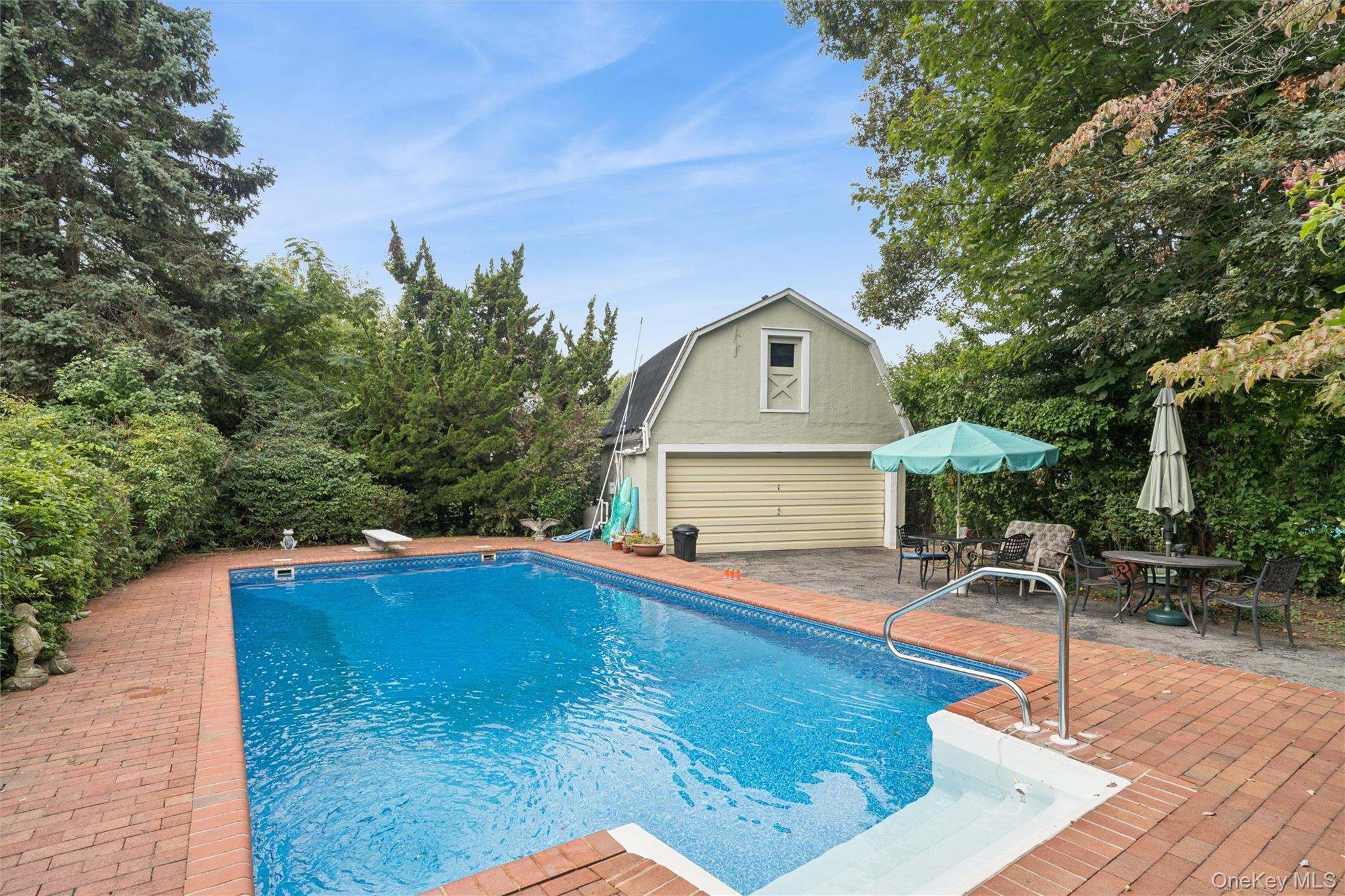 Single Family Connecticut  Nassau County, NY 11520, MLS-910671-25