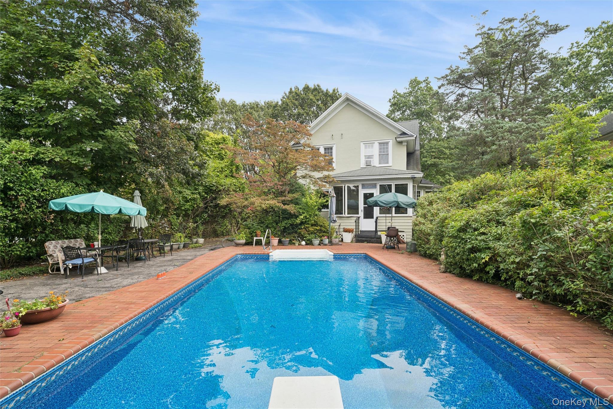 Single Family Connecticut  Nassau County, NY 11520, MLS-910671-26