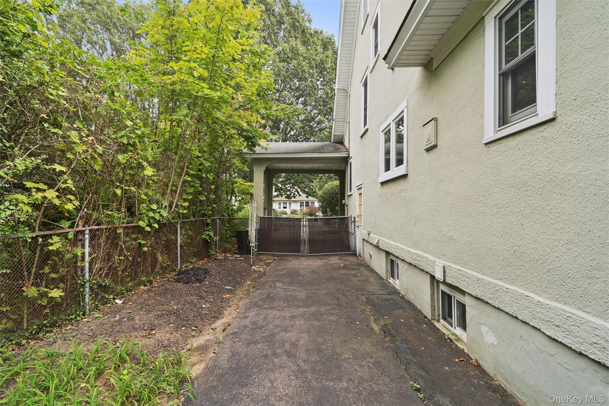 Single Family Connecticut  Nassau County, NY 11520, MLS-910671-29