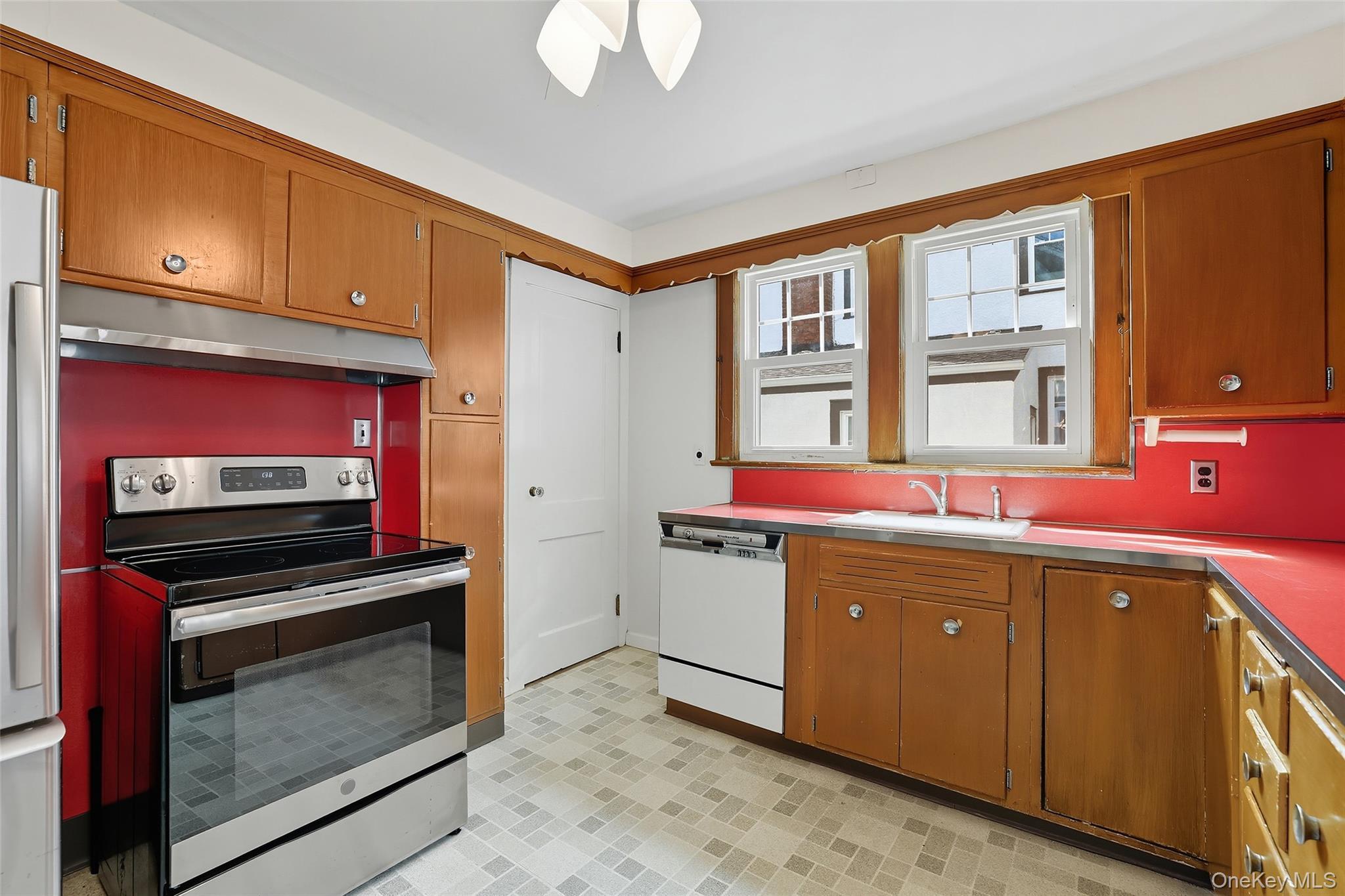 Single Family Shelley  Westchester County, NY 10573, MLS-910679-11