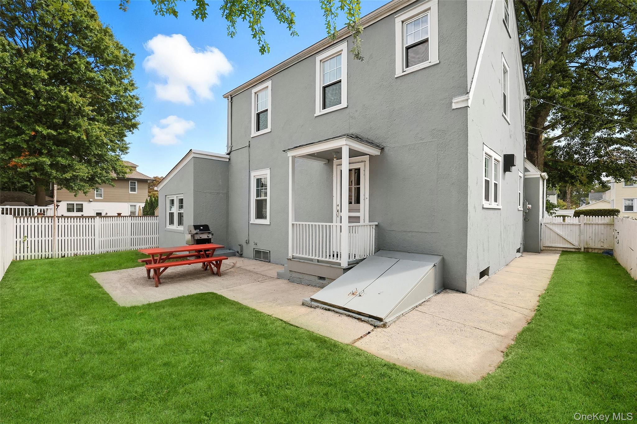 Single Family Shelley  Westchester County, NY 10573, MLS-910679-21