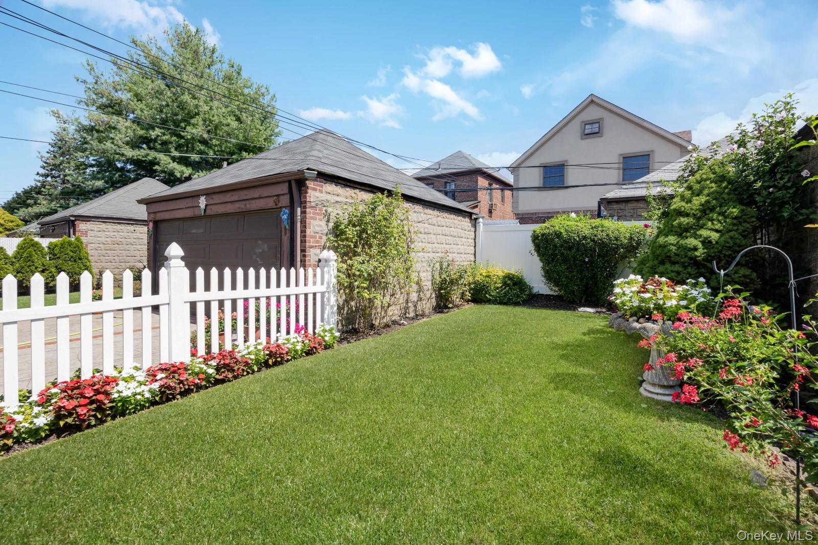 Single Family Fitchett  Queens, NY 11374, MLS-910689-32