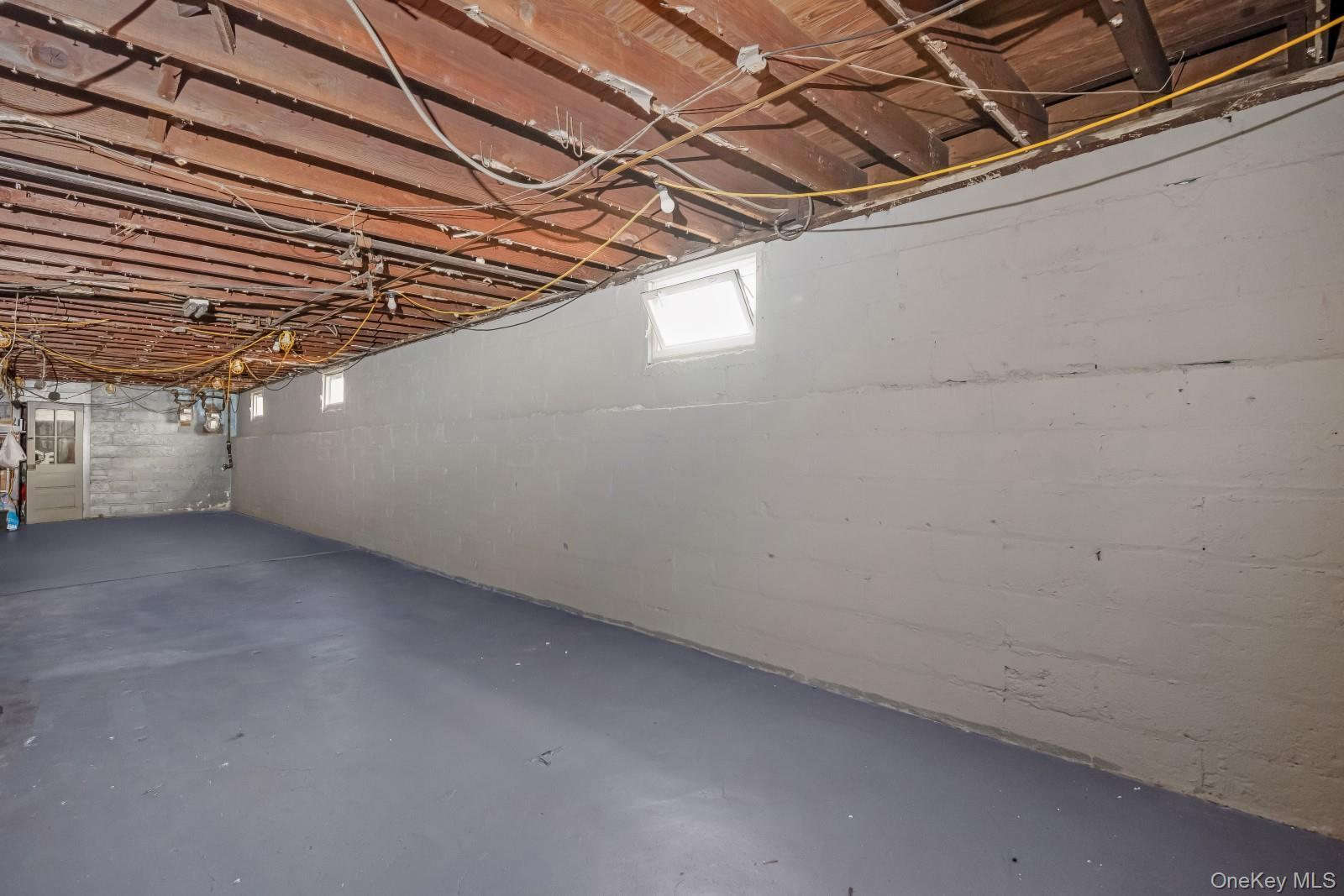 Single Family 84th  Queens, NY 11385, MLS-910692-27