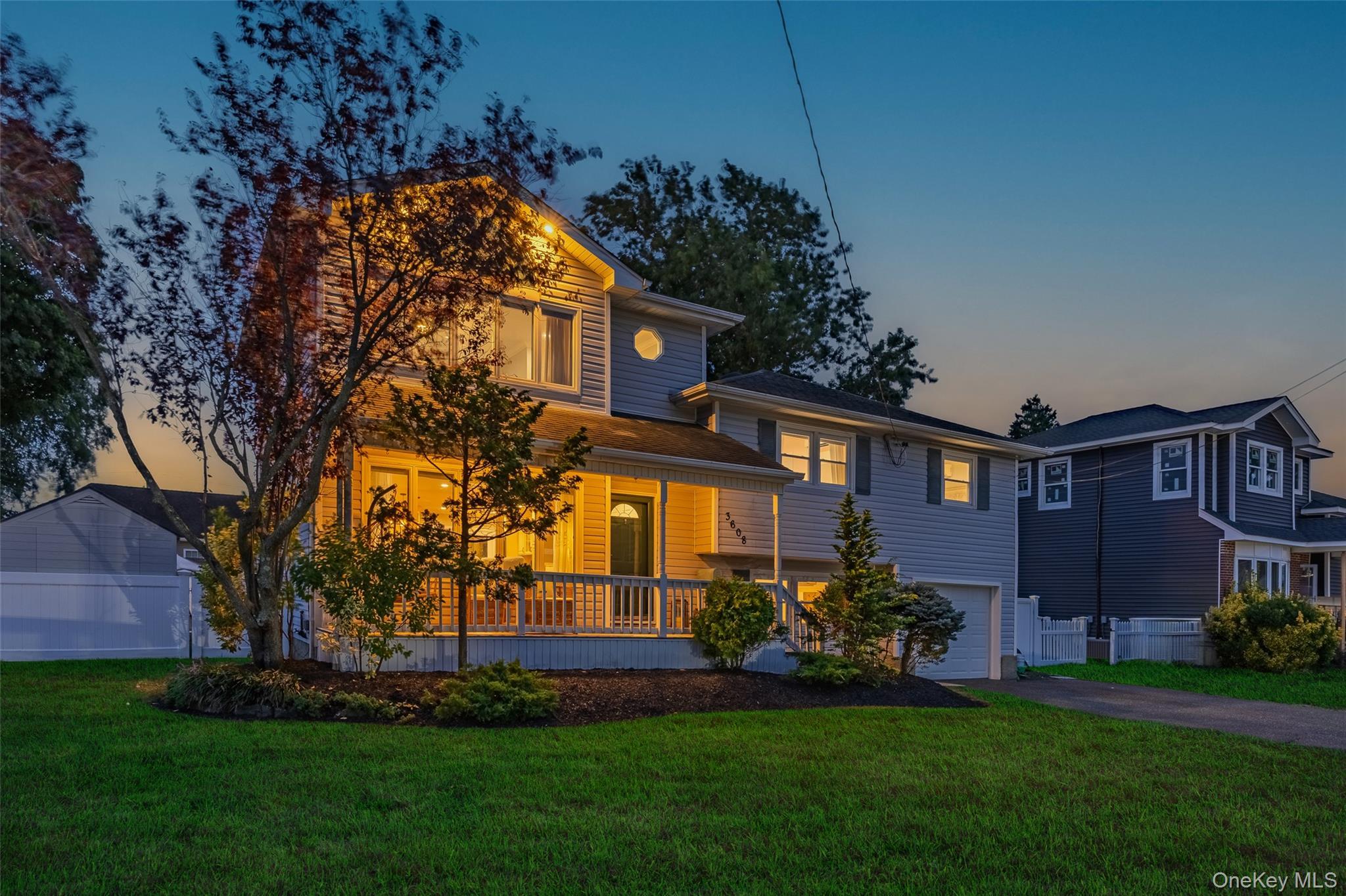 Single Family Tonopah  Nassau County, NY 11783, MLS-910694-3