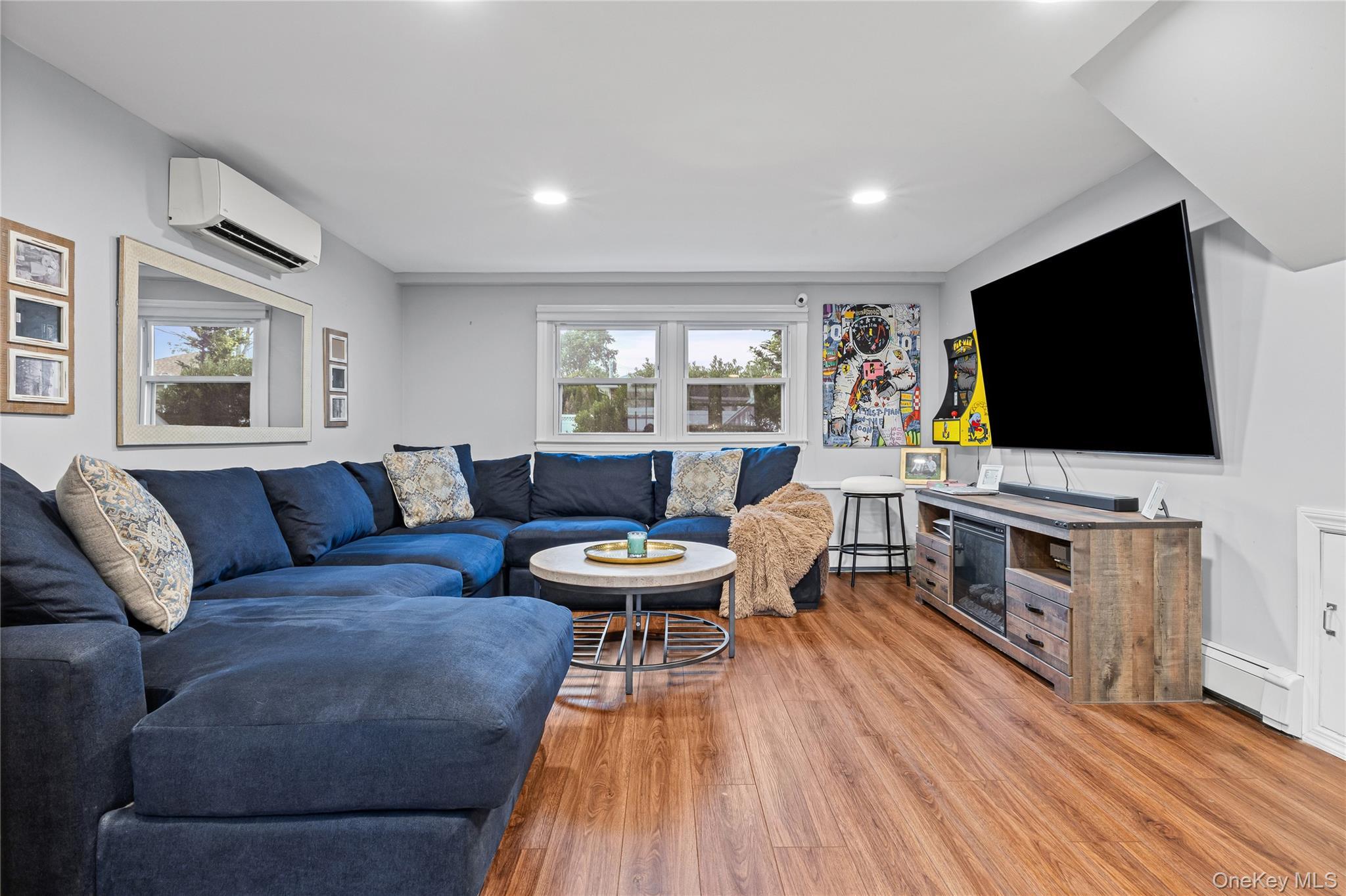 Single Family Tonopah  Nassau County, NY 11783, MLS-910694-34