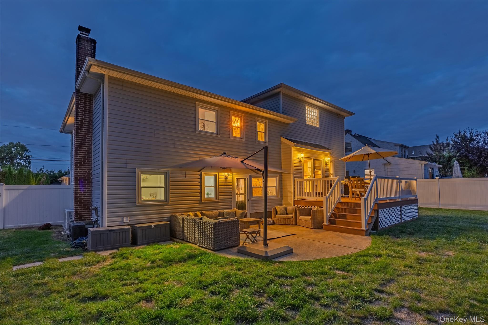 Single Family Tonopah  Nassau County, NY 11783, MLS-910694-5