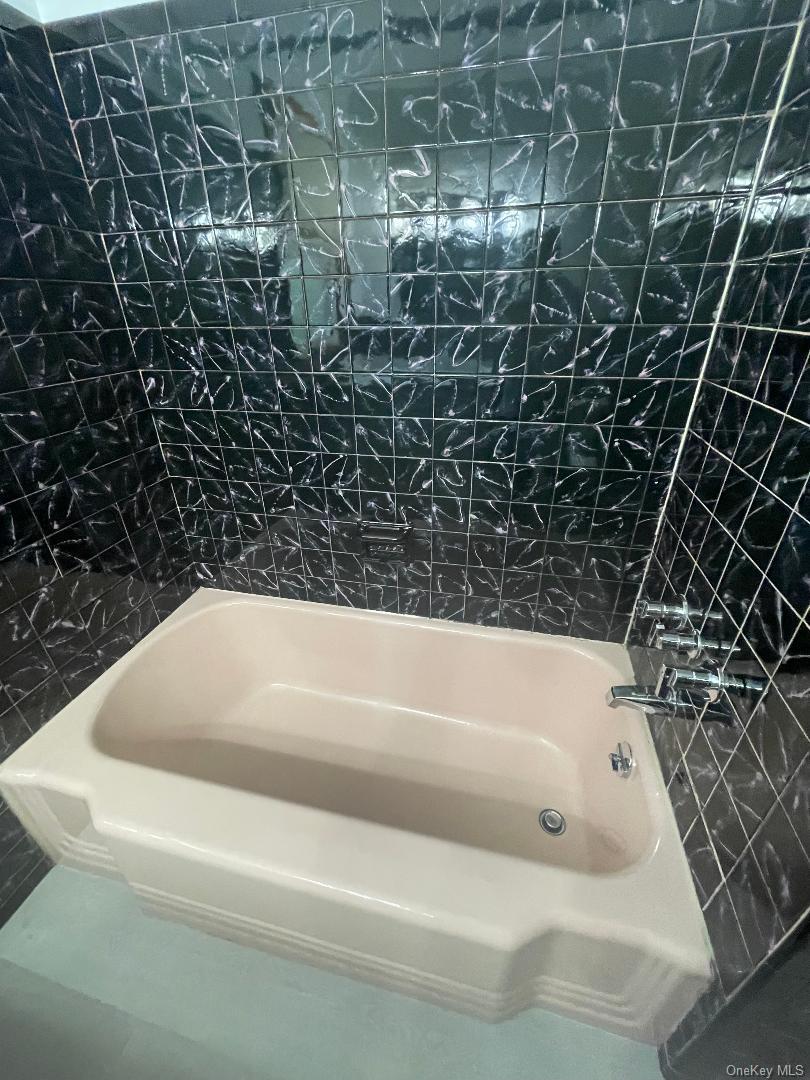 Single Family Arlington  Westchester County, NY 10548, MLS-910698-14