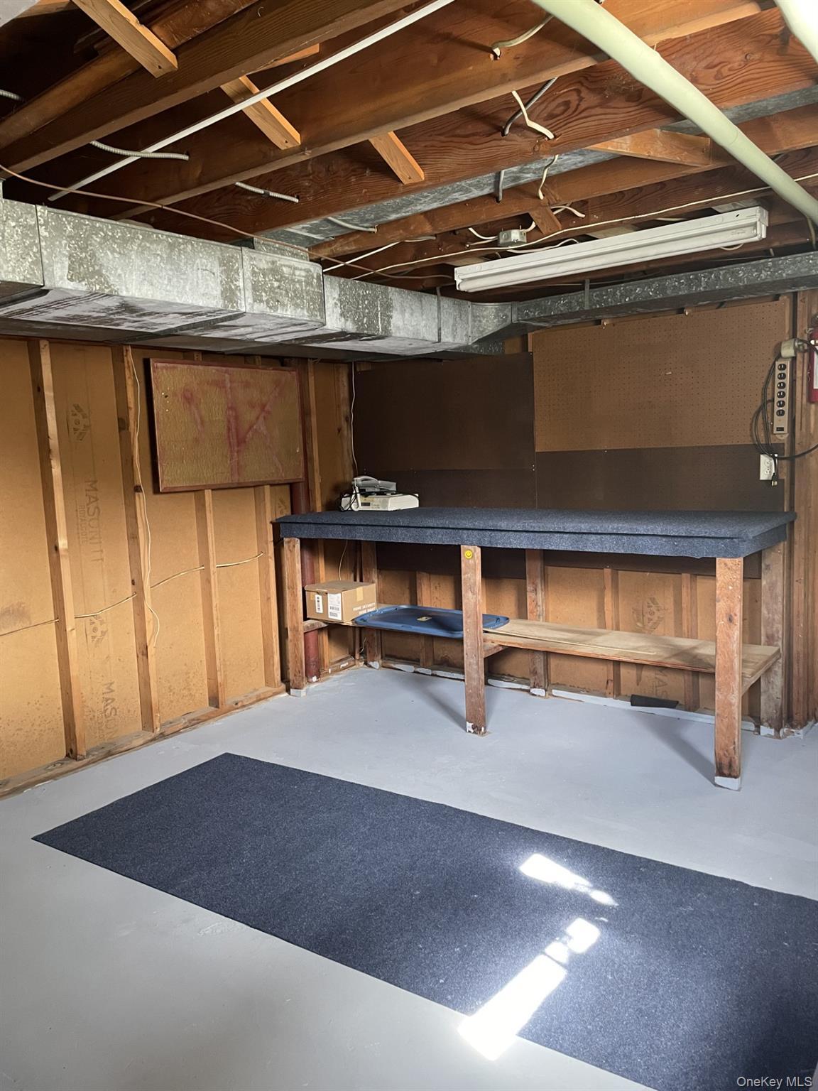 Single Family Arlington  Westchester County, NY 10548, MLS-910698-23