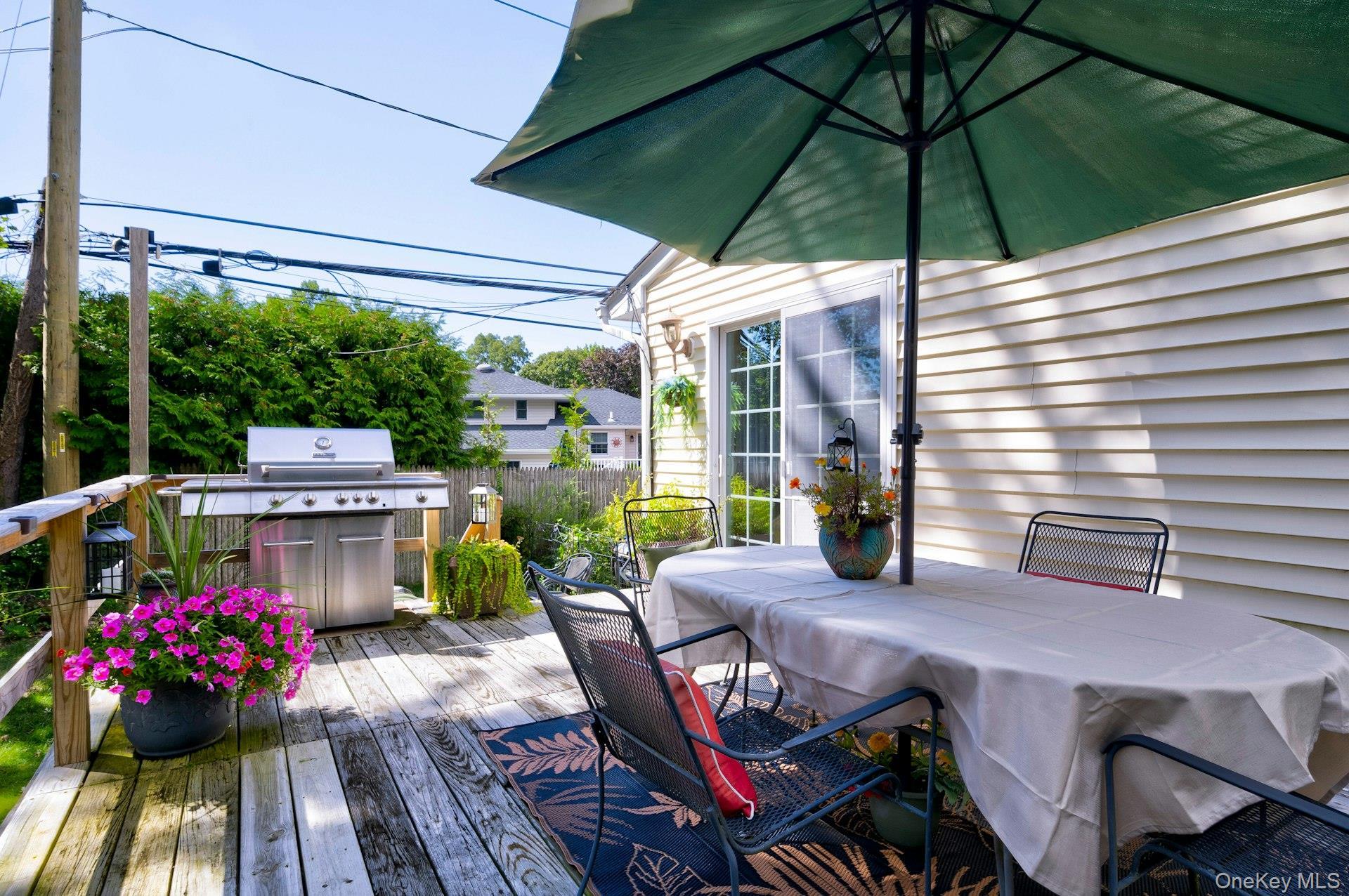 Single Family Hill Suffolk County, NY 11787, MLS-910728-27