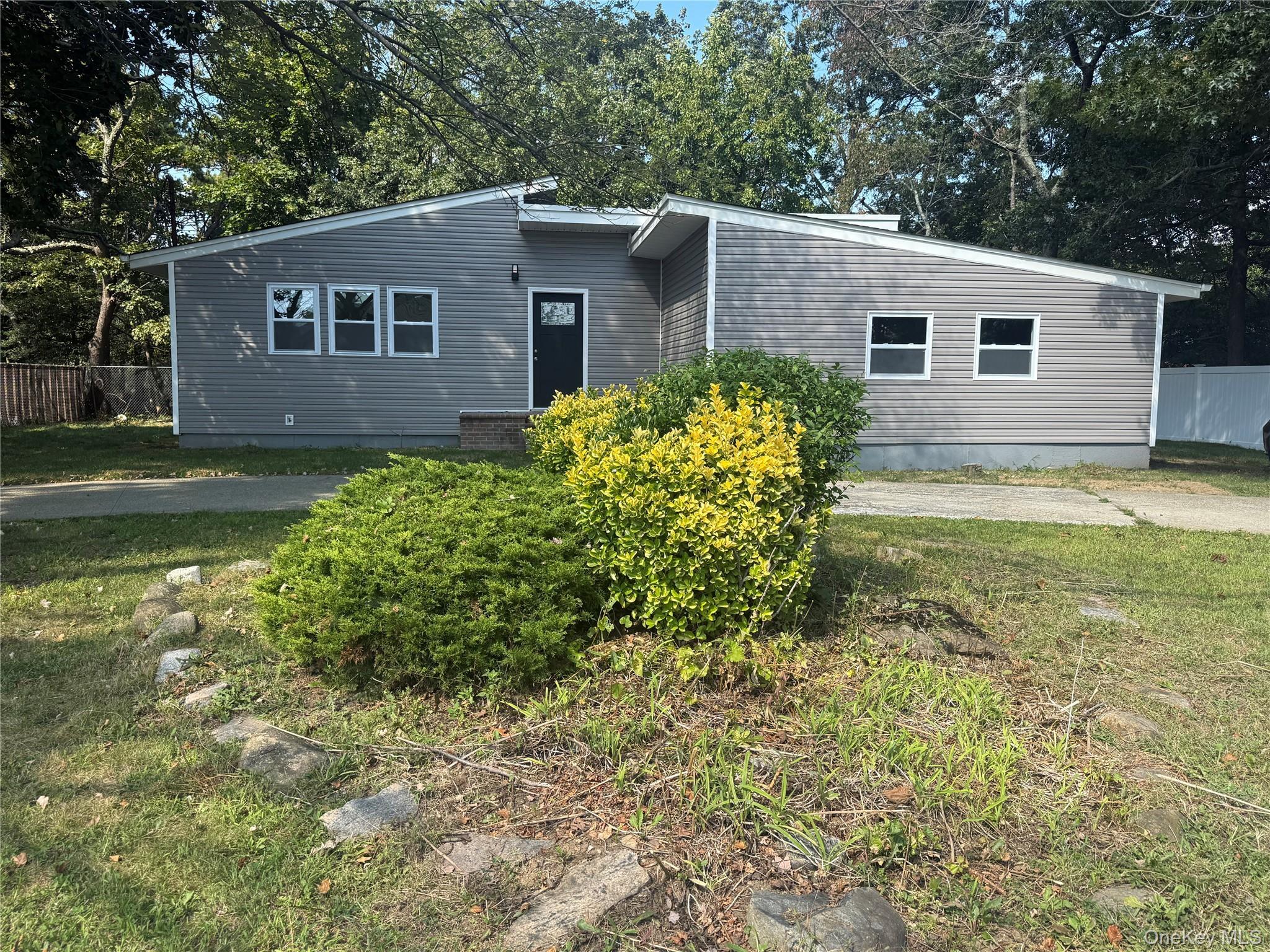 Single Family Holt  Suffolk County, NY 11701, MLS-910730-45