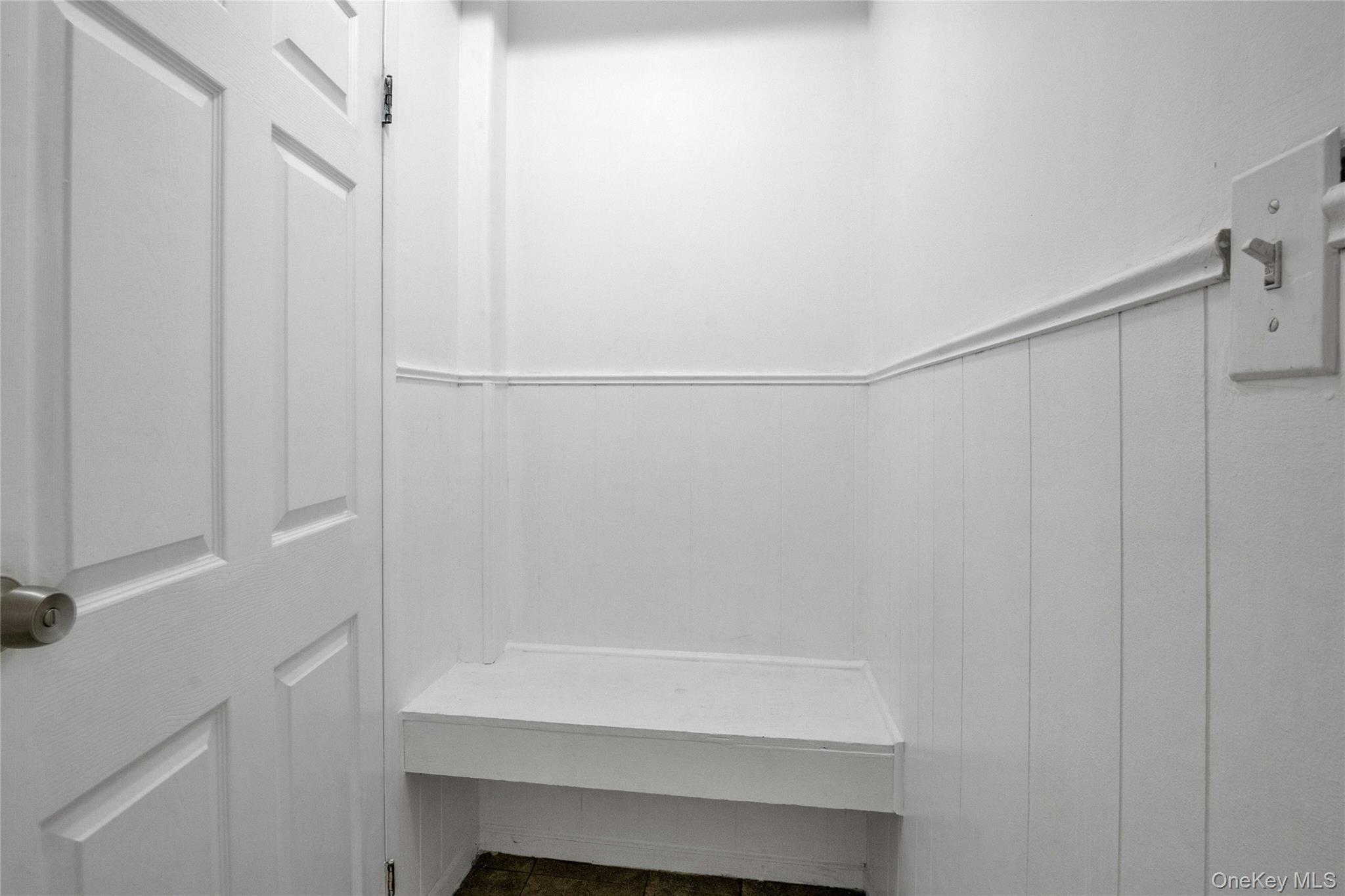 Commercial Lease Davidson  Bronx, NY 10468, MLS-910732-13