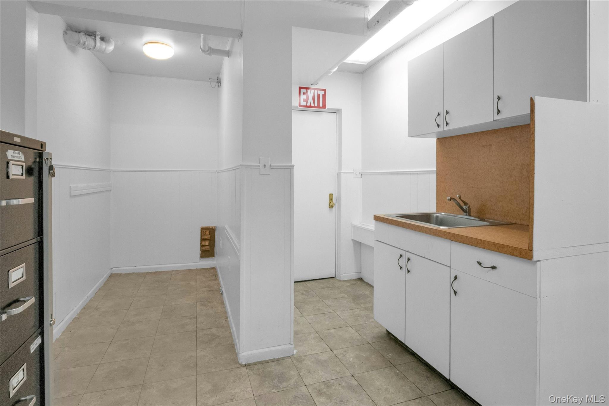 Commercial Lease Davidson  Bronx, NY 10468, MLS-910732-4