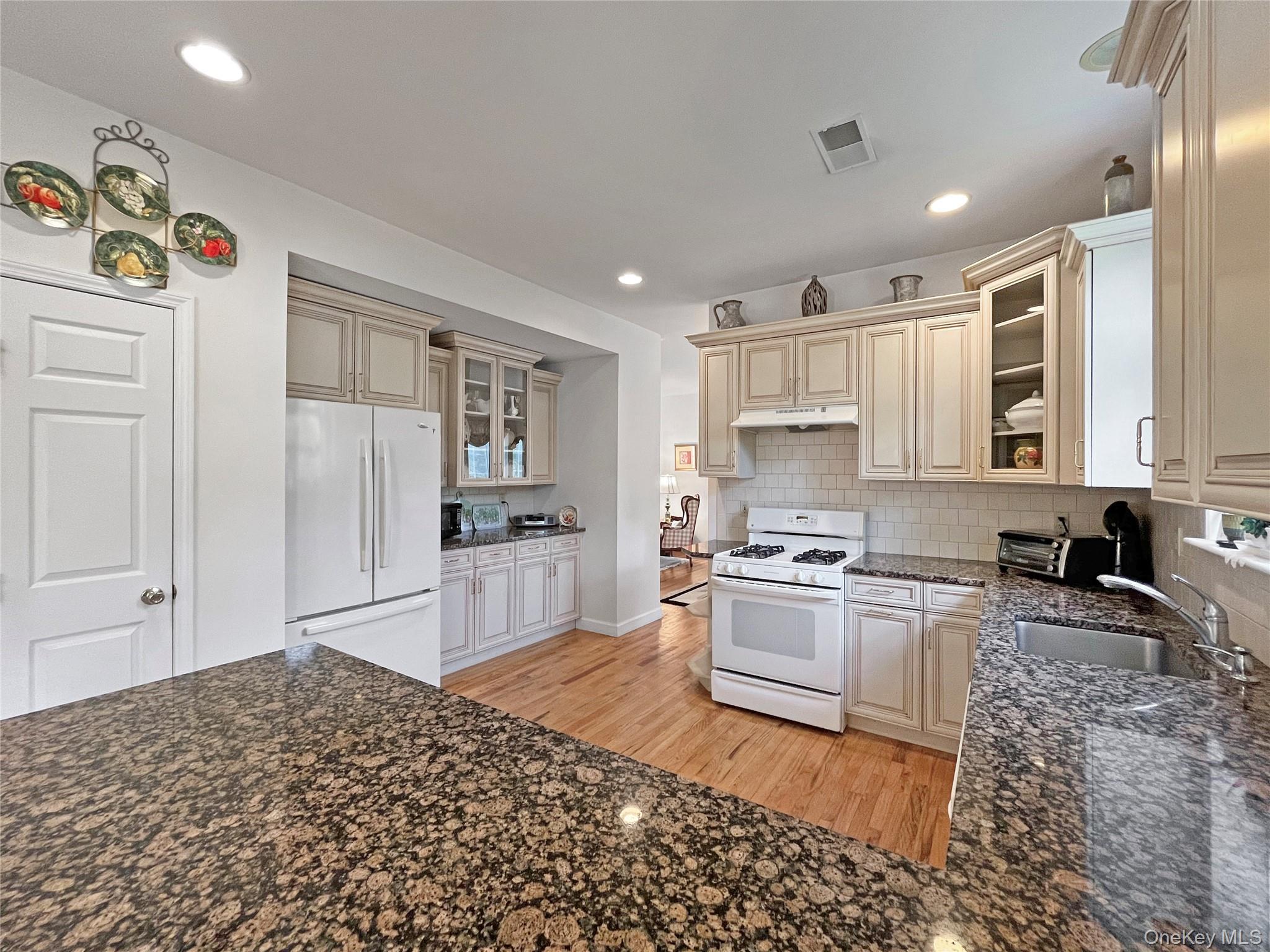 Single Family Alder  Dutchess County, NY 12590, MLS-910735-10