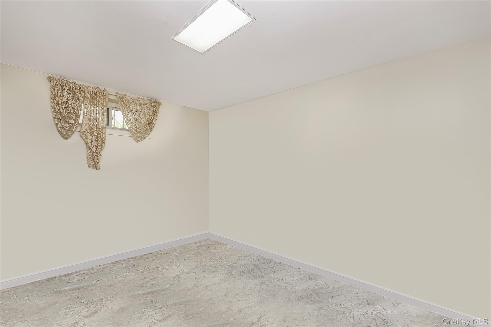 Single Family 175  Queens, NY 11366, MLS-910740-22