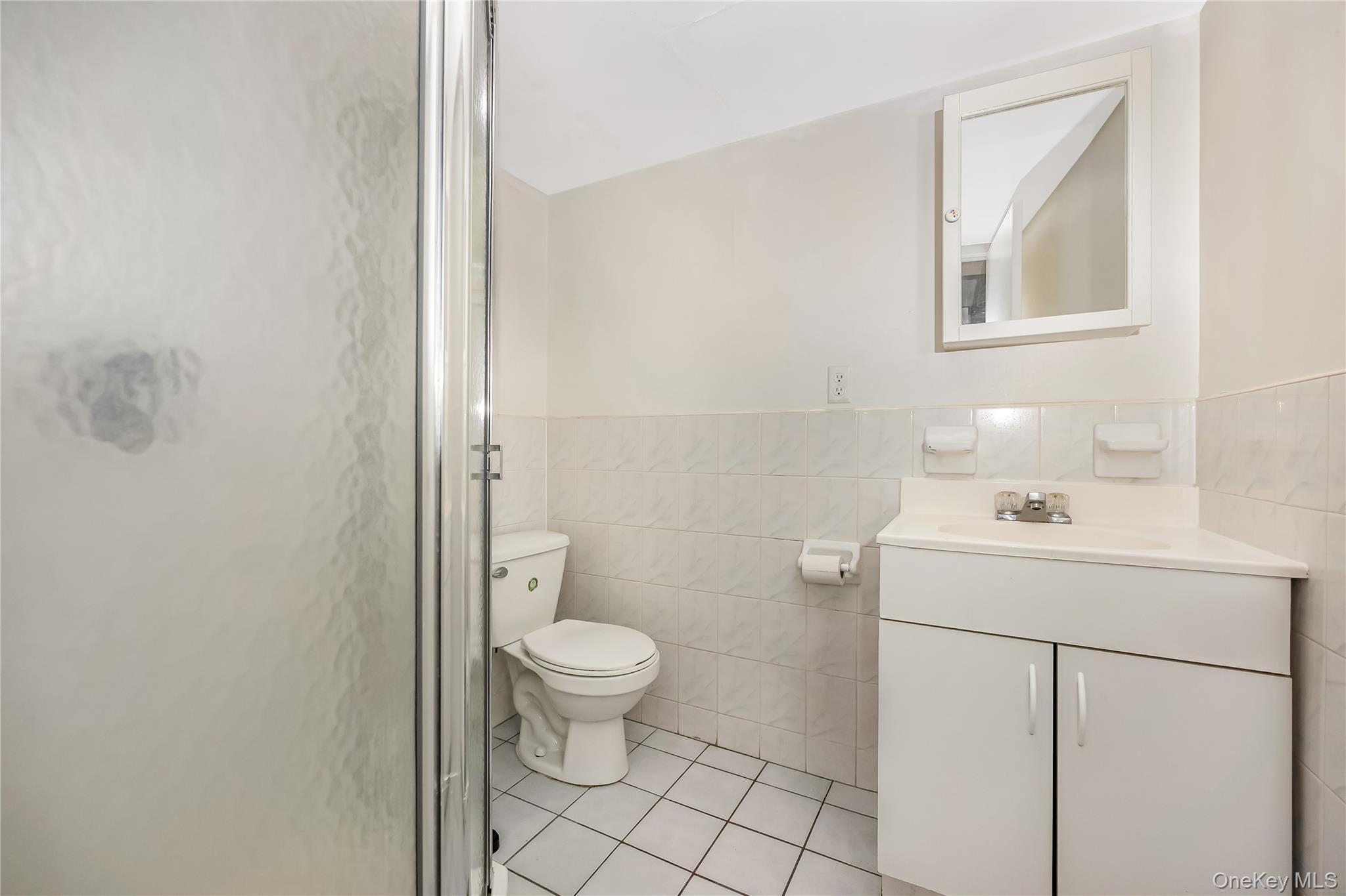 Single Family 175  Queens, NY 11366, MLS-910740-25