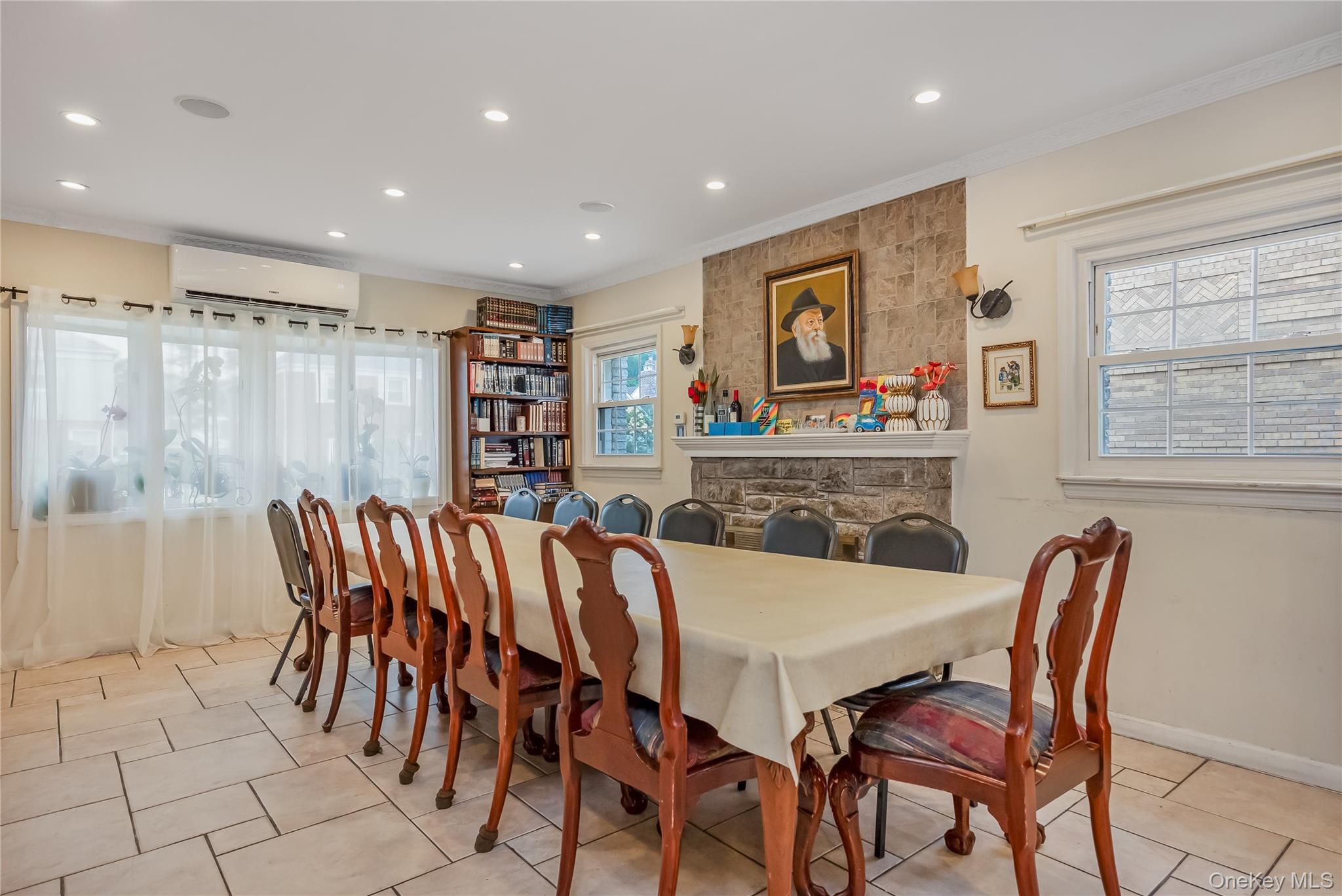 Single Family 175  Queens, NY 11366, MLS-910740-4