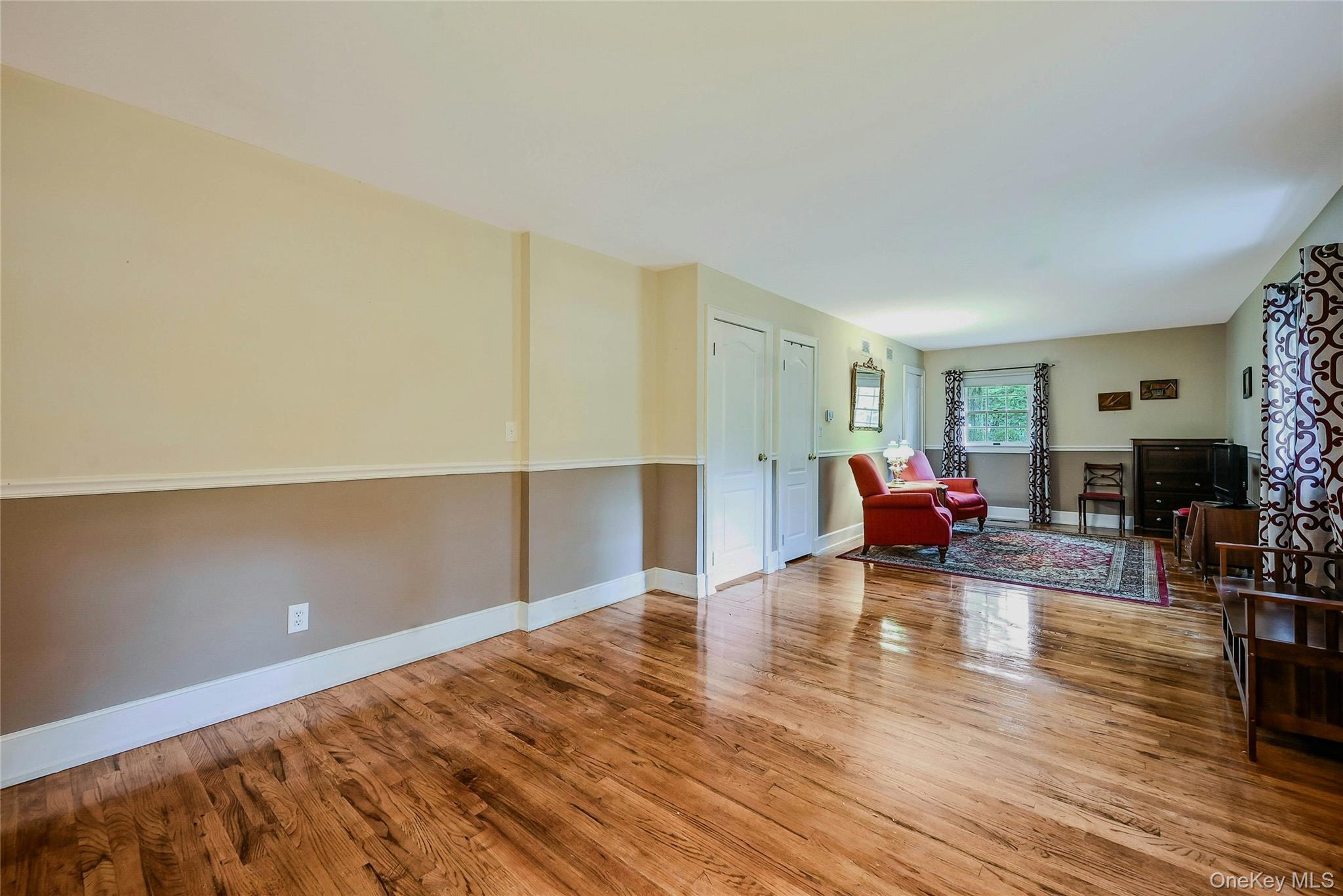 Single Family Hillcrest  Suffolk County, NY 11777, MLS-910786-19