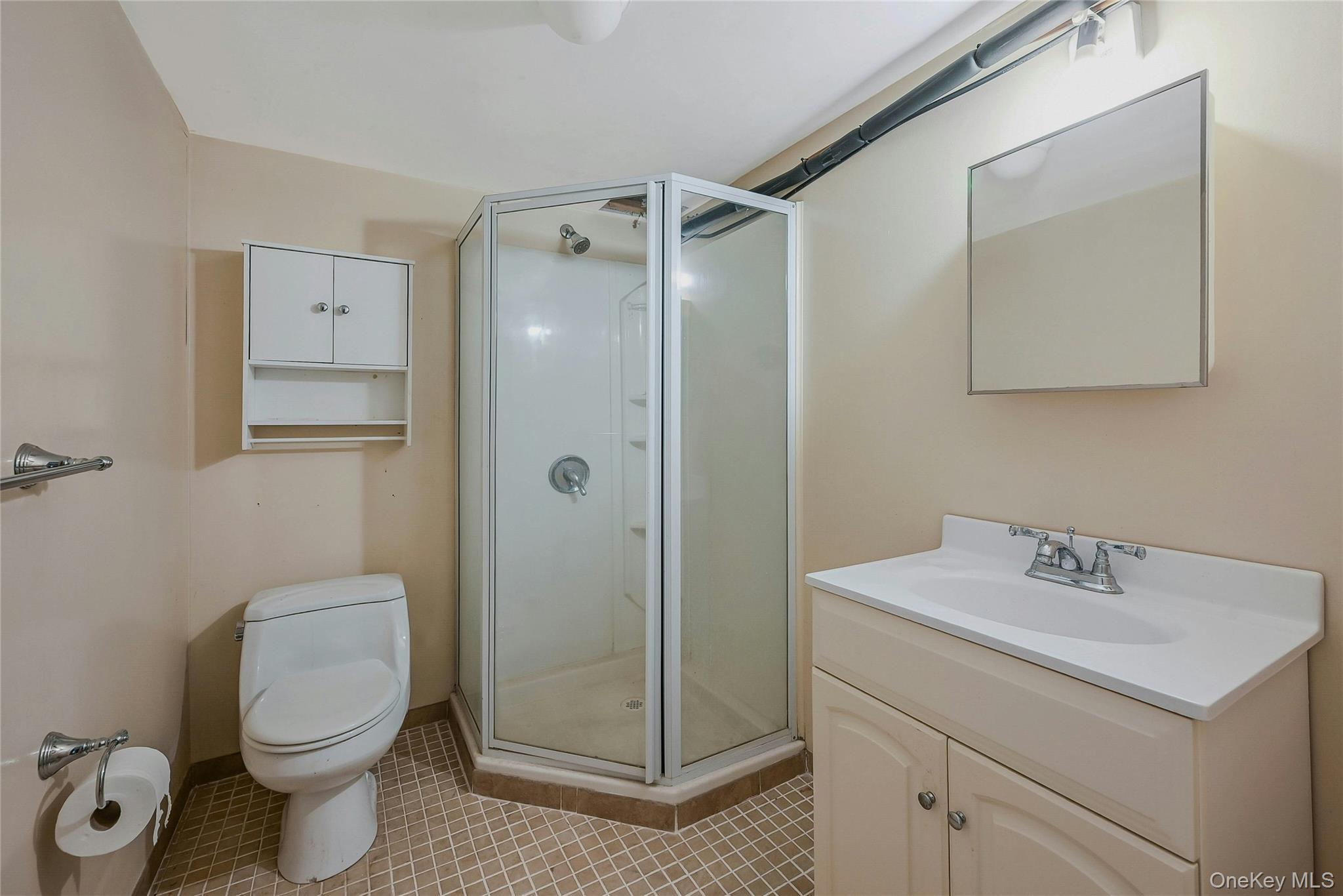 Single Family Hillcrest  Suffolk County, NY 11777, MLS-910786-26