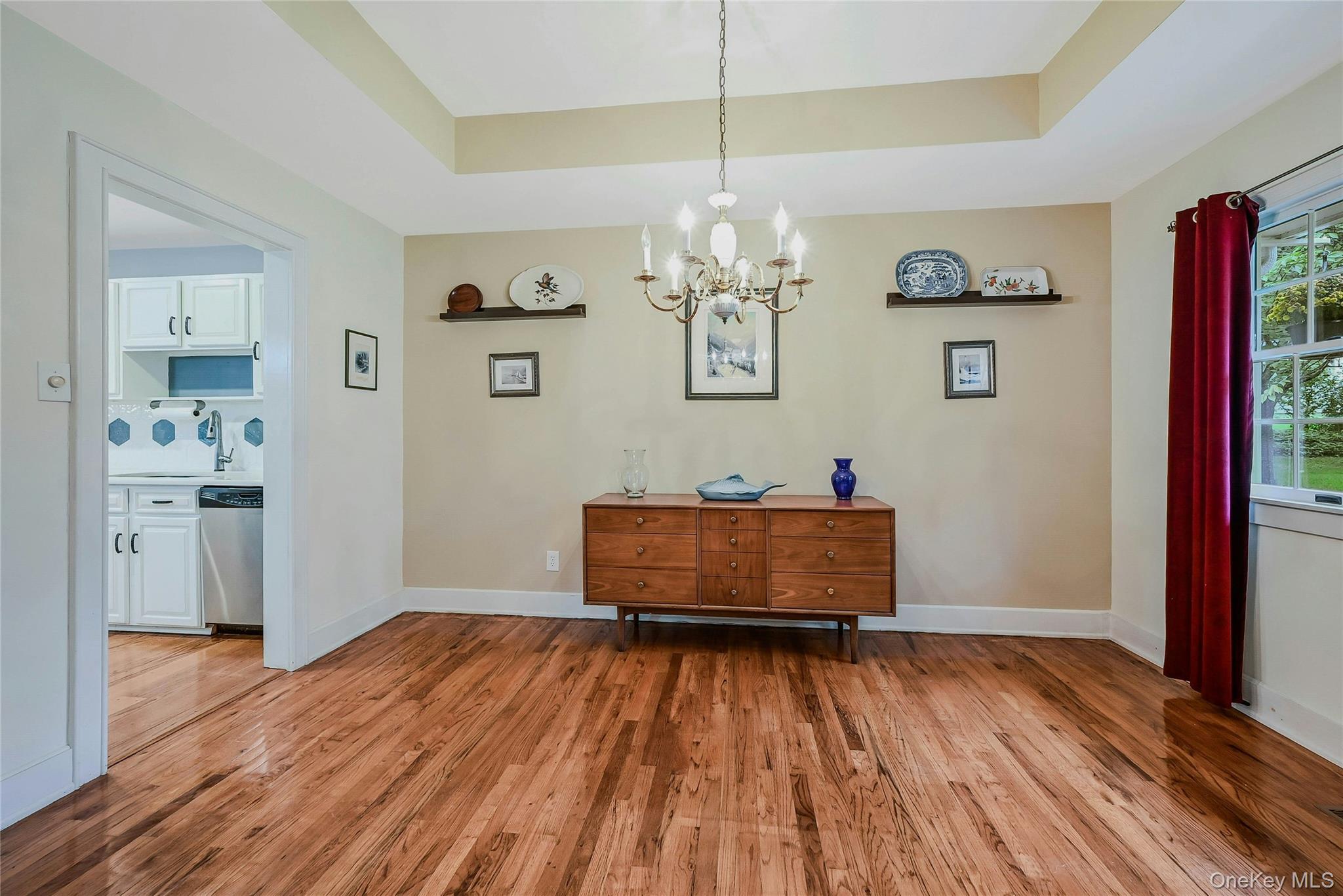 Single Family Hillcrest  Suffolk County, NY 11777, MLS-910786-6