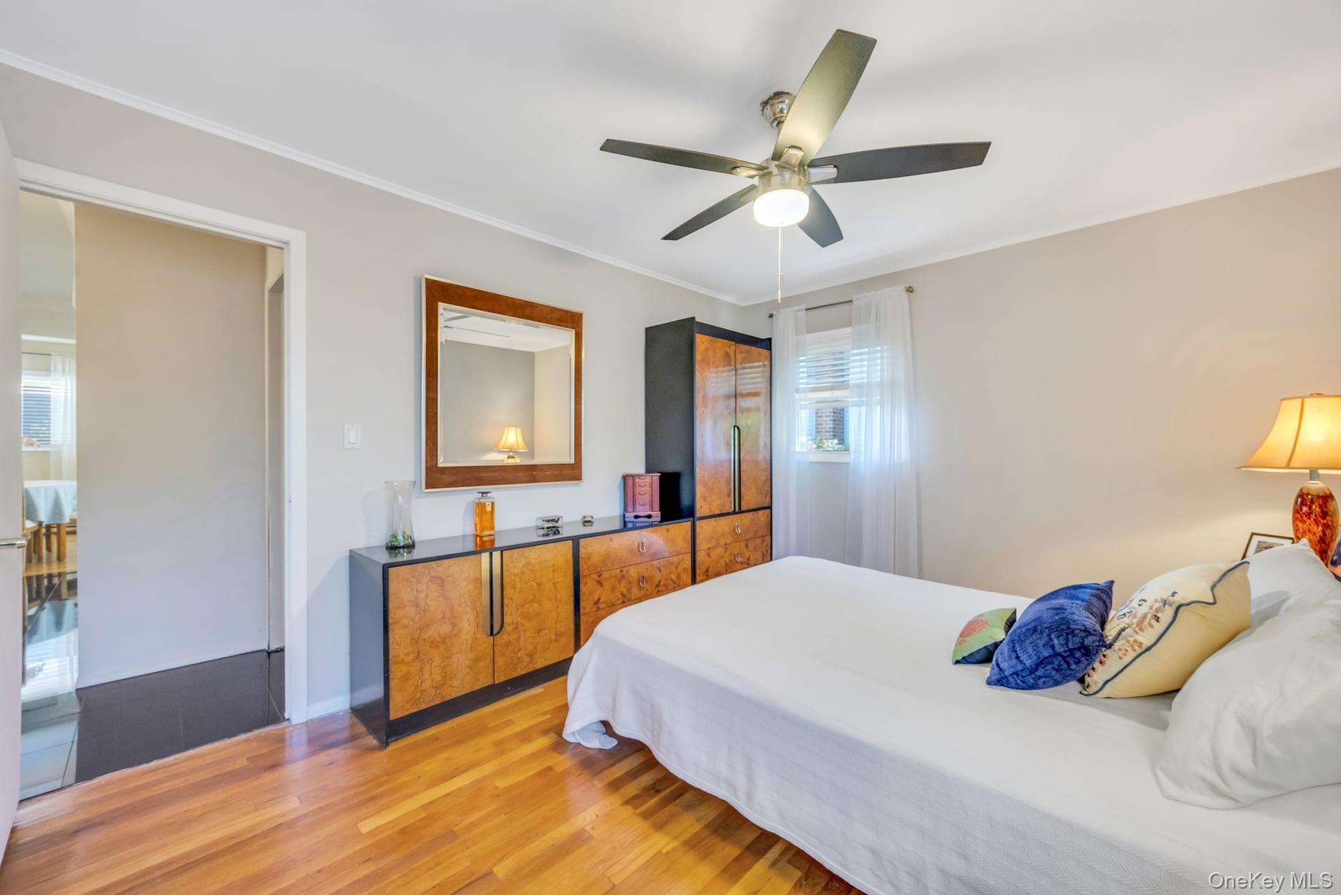 Single Family Layton  Nassau County, NY 11801, MLS-910793-11