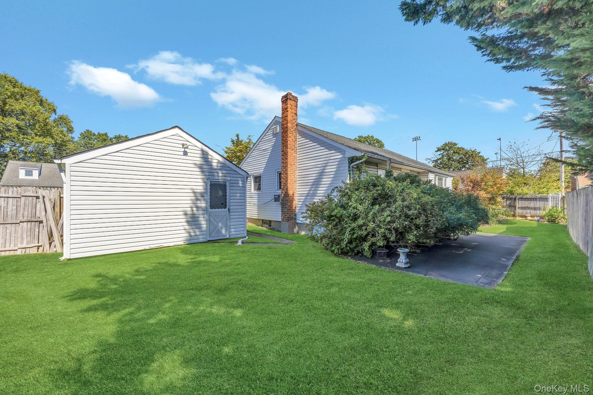 Single Family Layton  Nassau County, NY 11801, MLS-910793-17