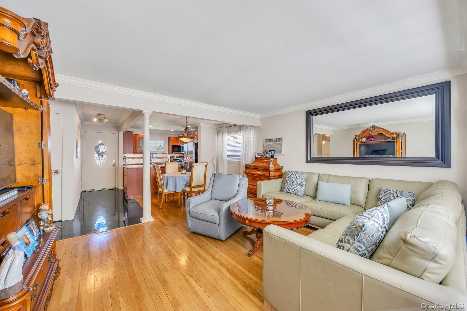 Single Family Layton  Nassau County, NY 11801, MLS-910793-4