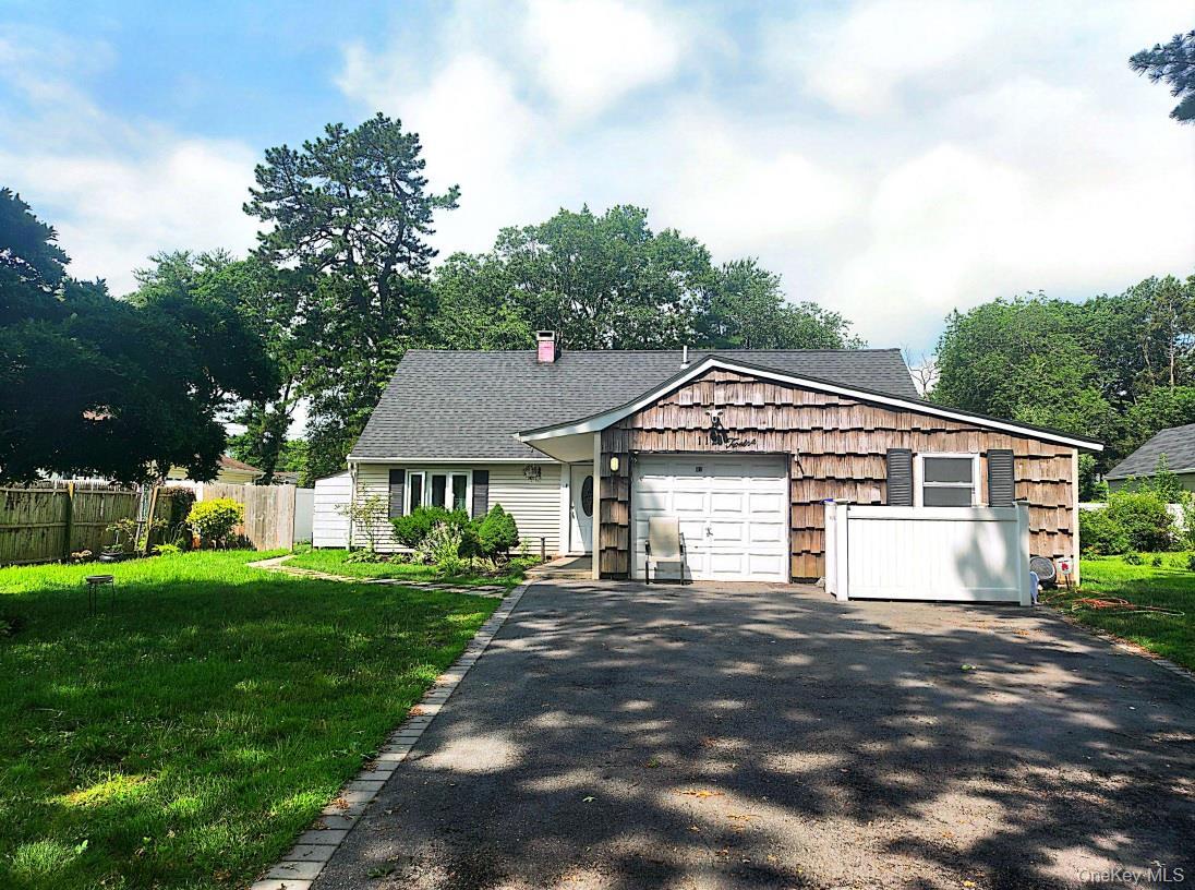 Single Family Bedford  Suffolk County, NY 11749, MLS-910809-3