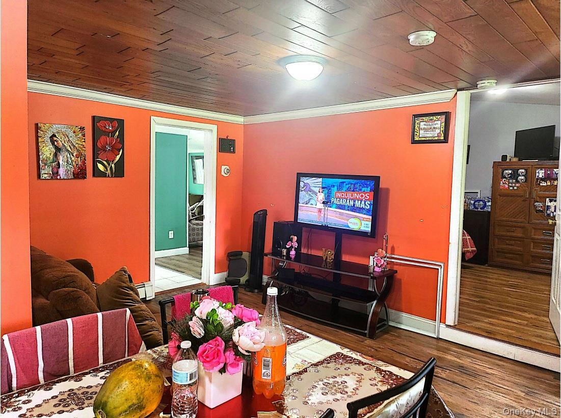 Single Family Bedford  Suffolk County, NY 11749, MLS-910809-8