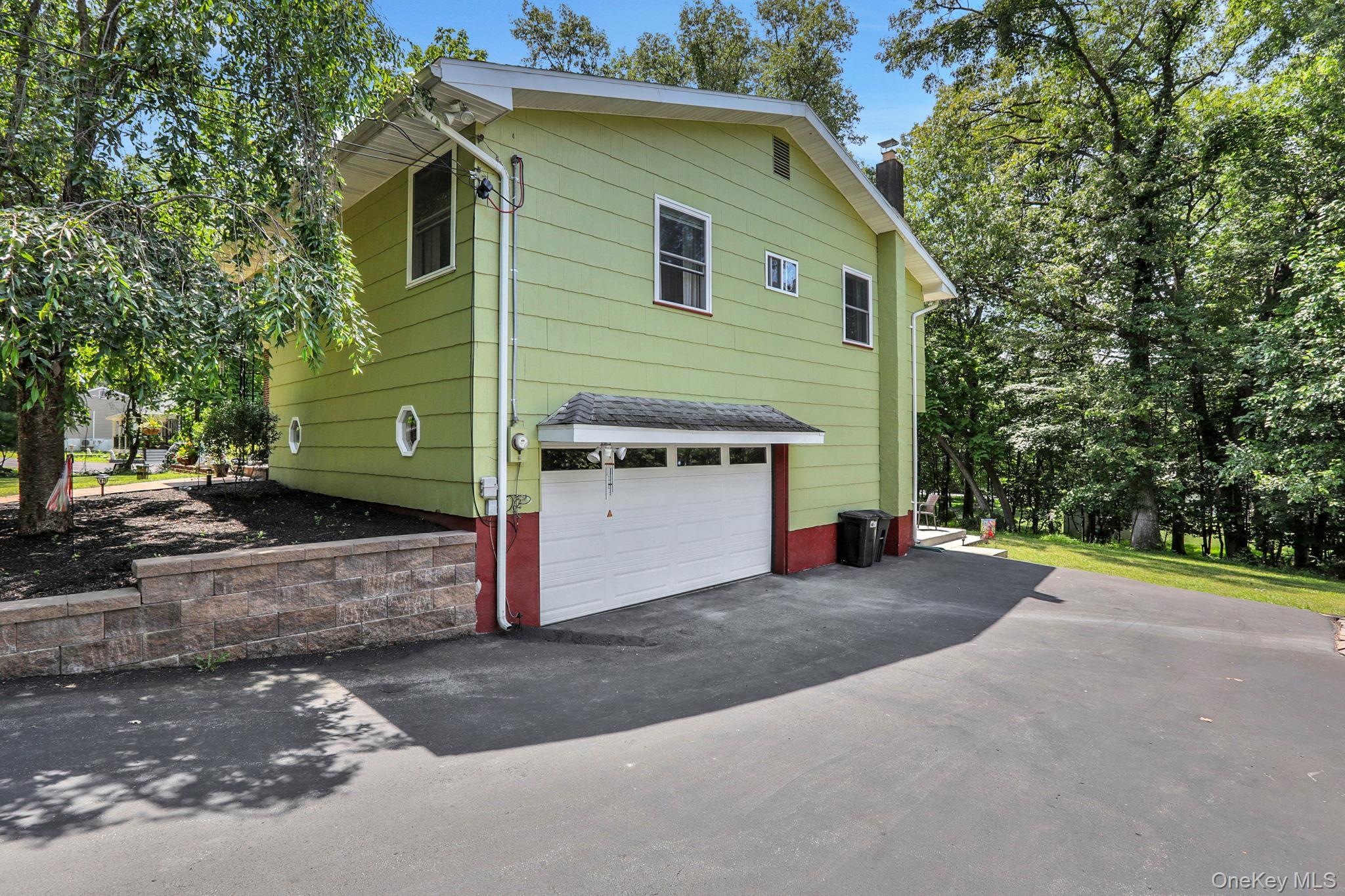 Single Family Chestnut  Orange County, NY 12553, MLS-910822-5