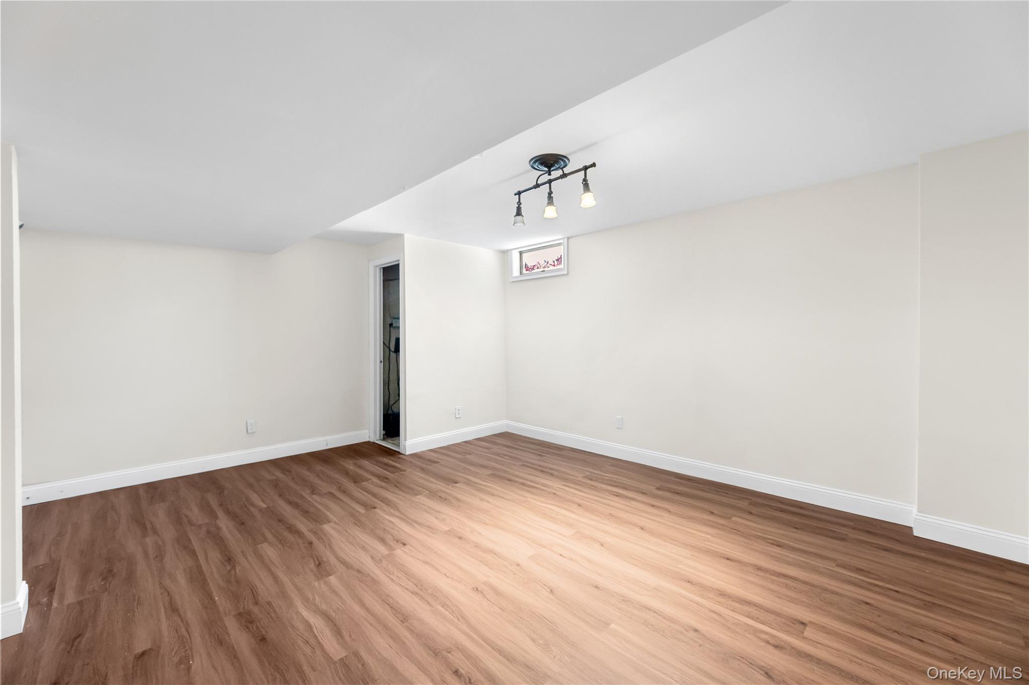 Single Family Wendy  Out Of Area, NY 08527, MLS-910823-28