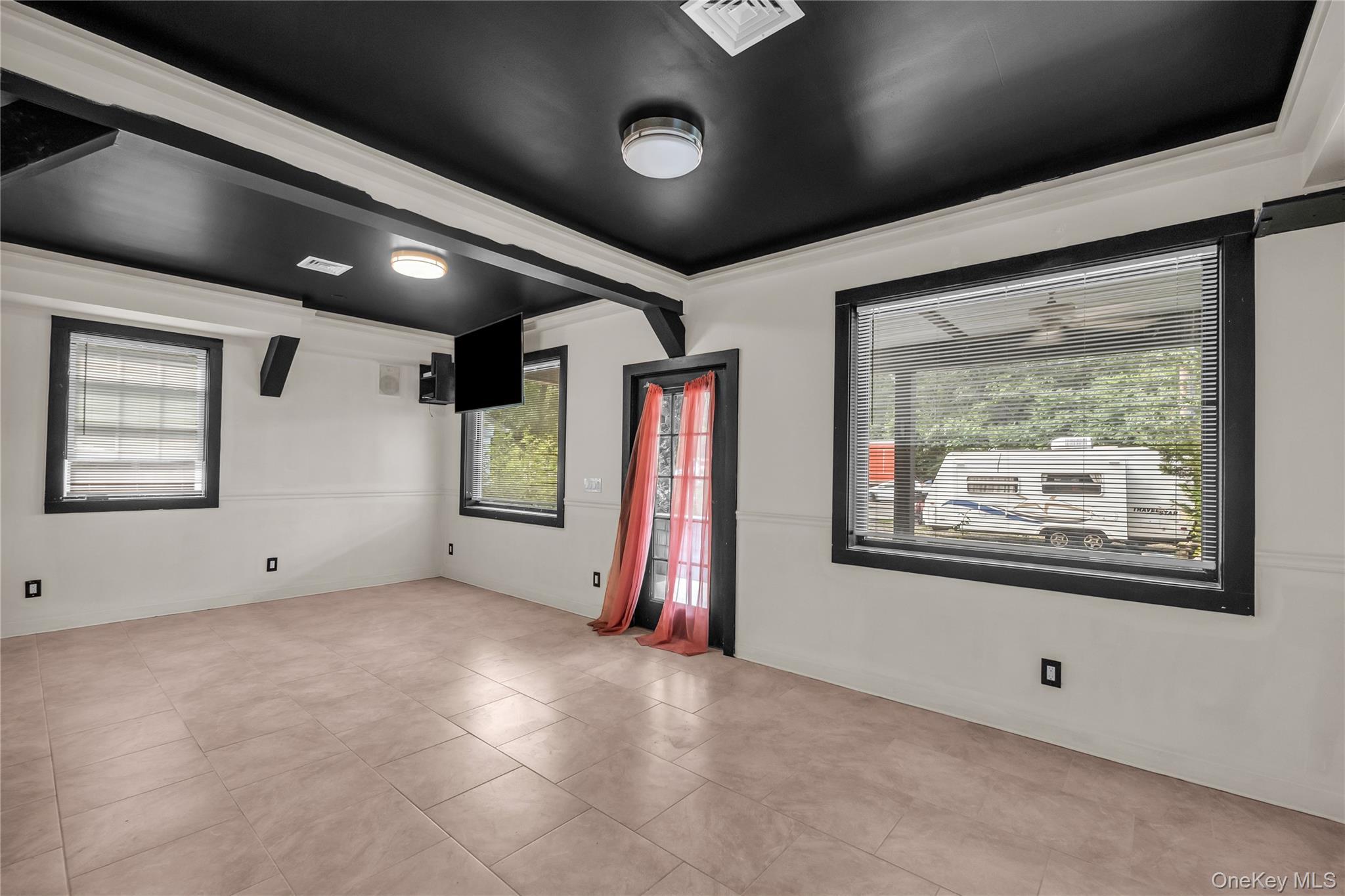 Single Family Flanders Suffolk County, NY 11901, MLS-910832-12