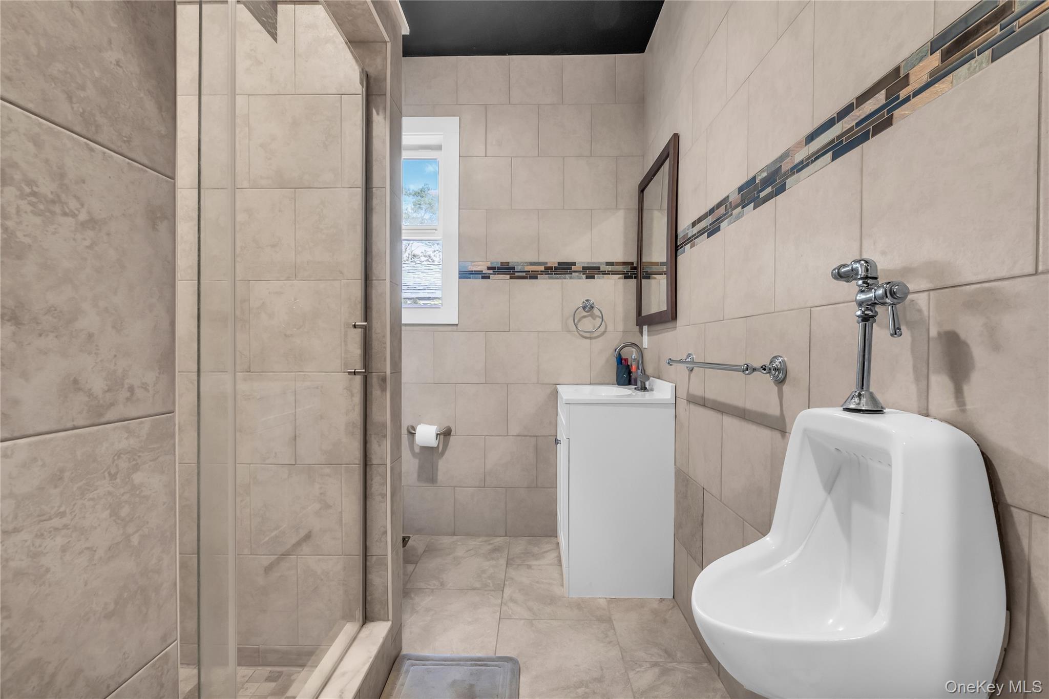 Single Family Flanders Suffolk County, NY 11901, MLS-910832-17