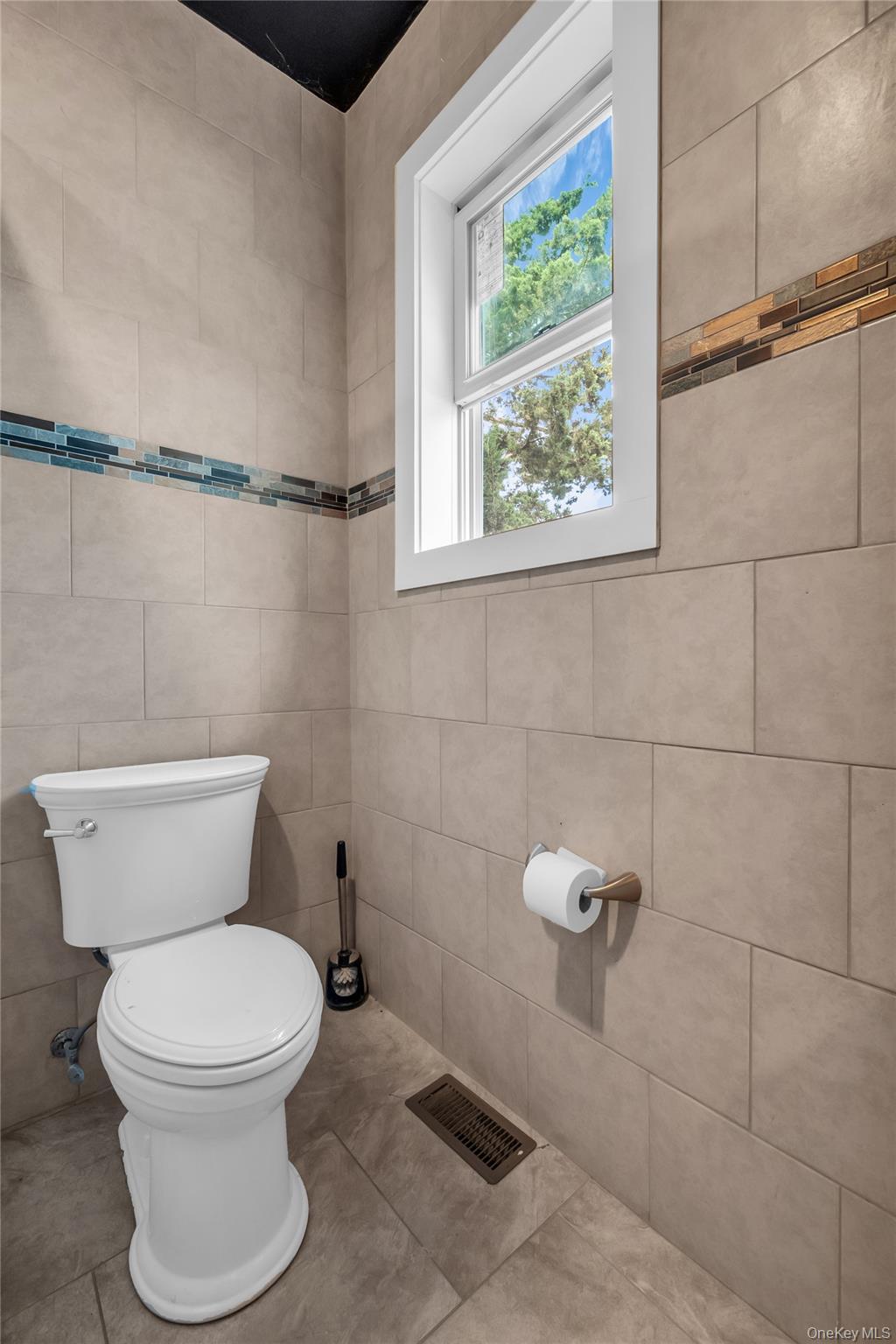 Single Family Flanders Suffolk County, NY 11901, MLS-910832-18