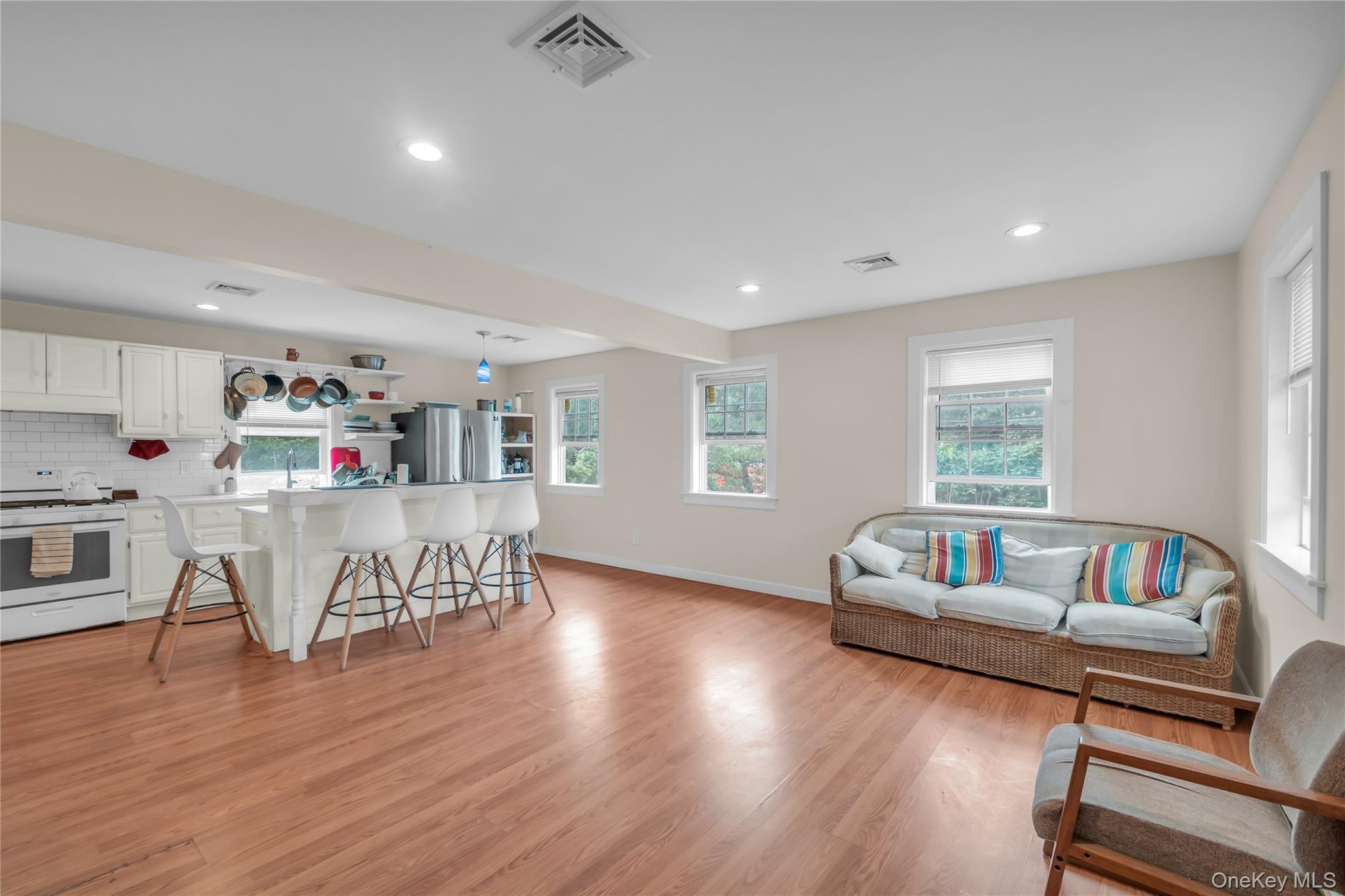 Single Family Flanders Suffolk County, NY 11901, MLS-910832-21