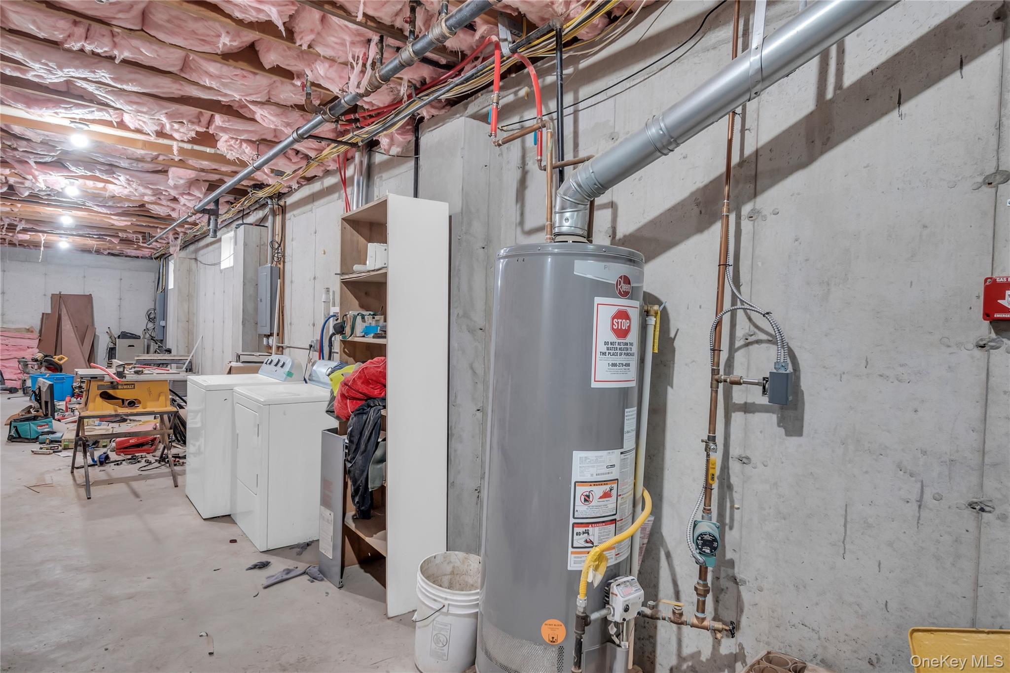 Single Family Flanders Suffolk County, NY 11901, MLS-910832-39