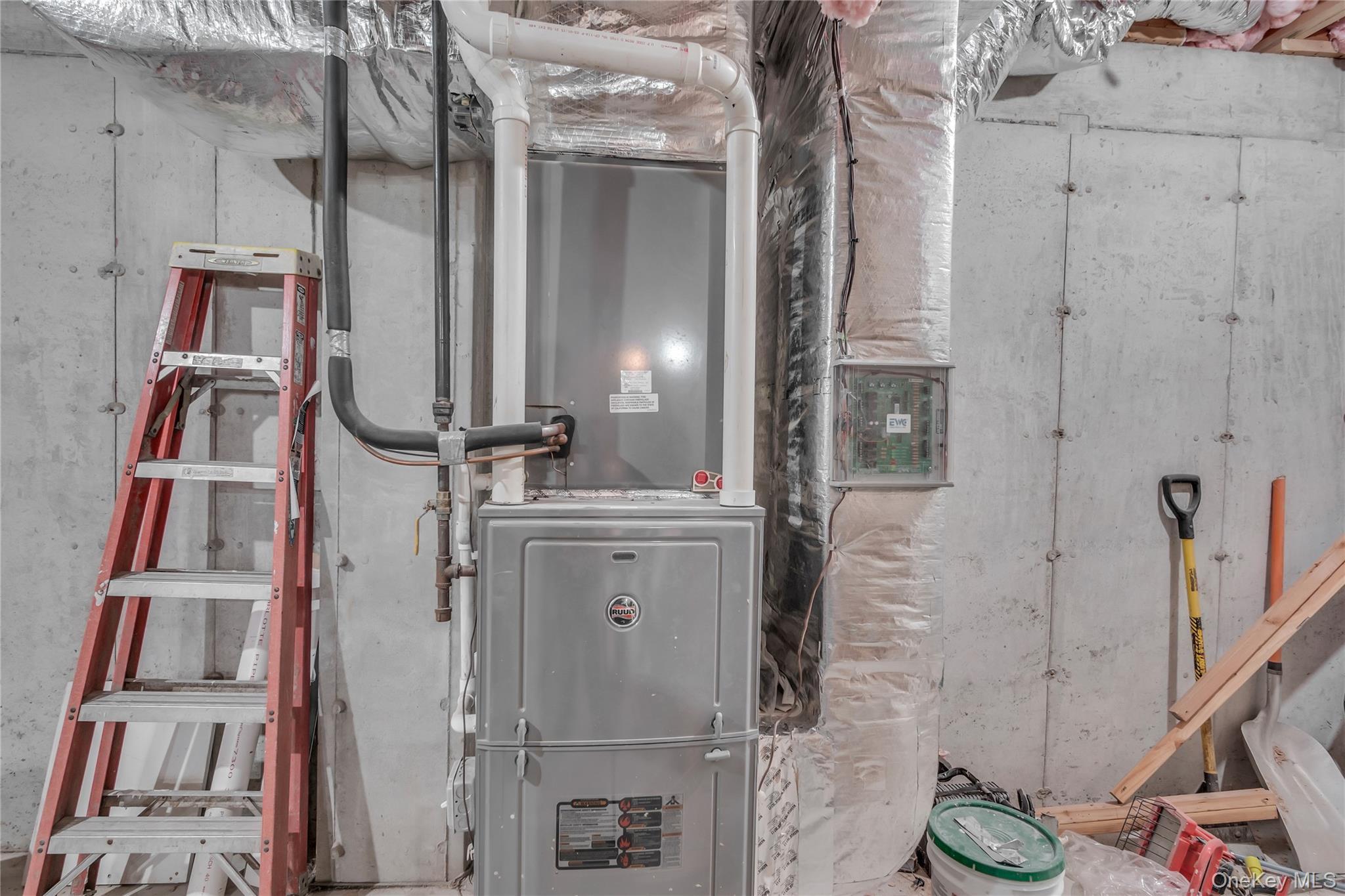 Single Family Flanders Suffolk County, NY 11901, MLS-910832-40