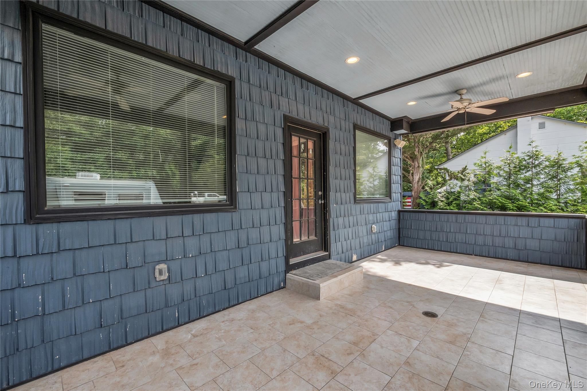 Single Family Flanders Suffolk County, NY 11901, MLS-910832-9