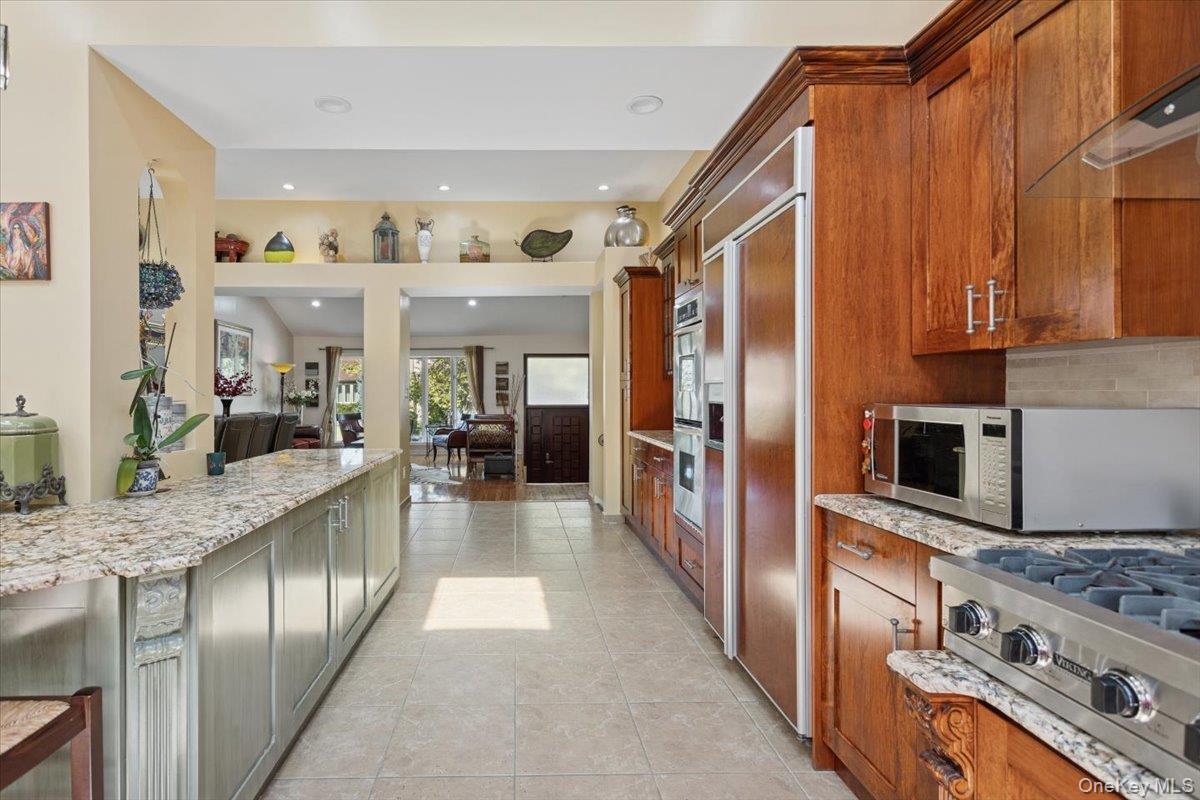 Single Family Amherst Nassau County, NY 11598, MLS-910840-13