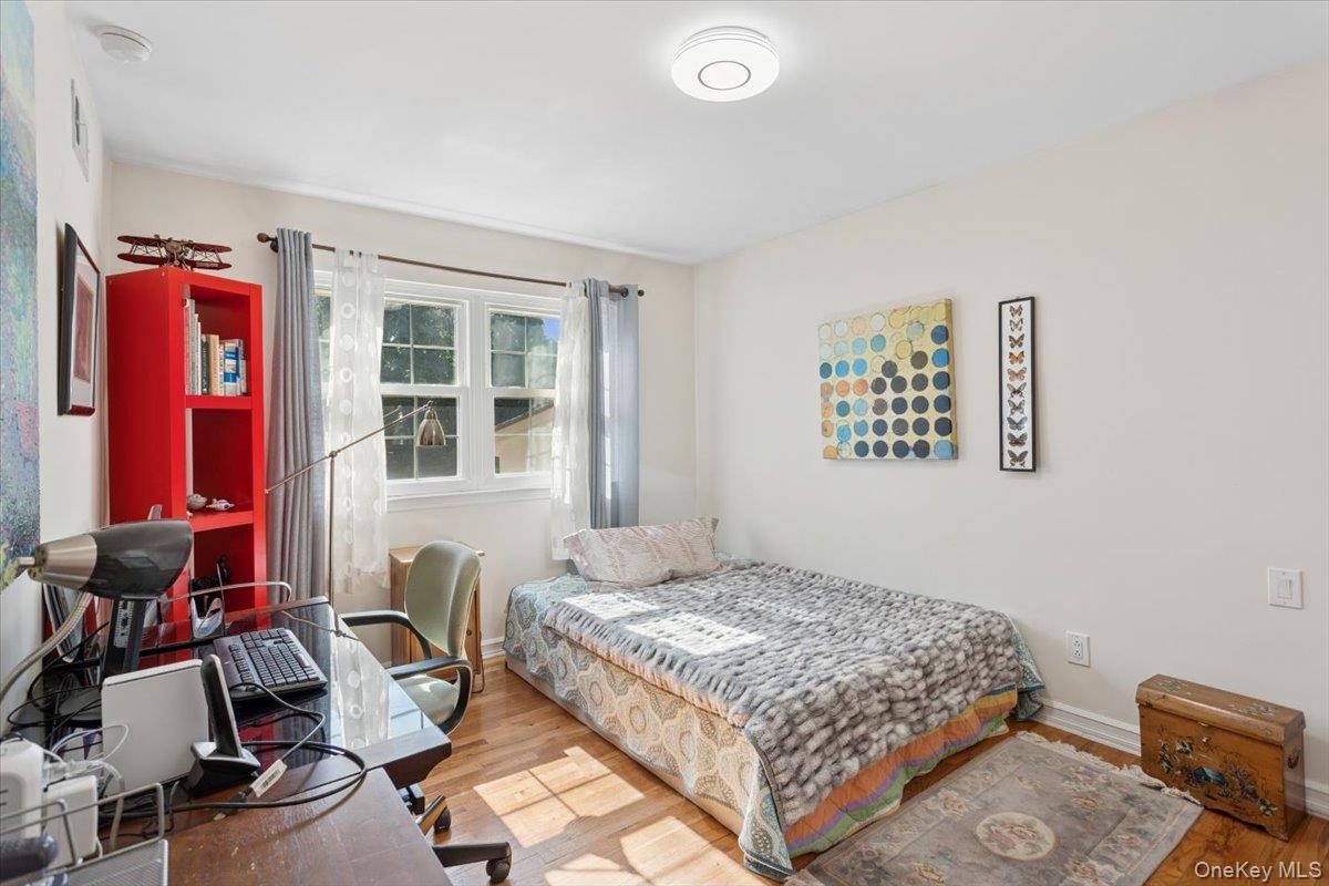 Single Family Amherst Nassau County, NY 11598, MLS-910840-24