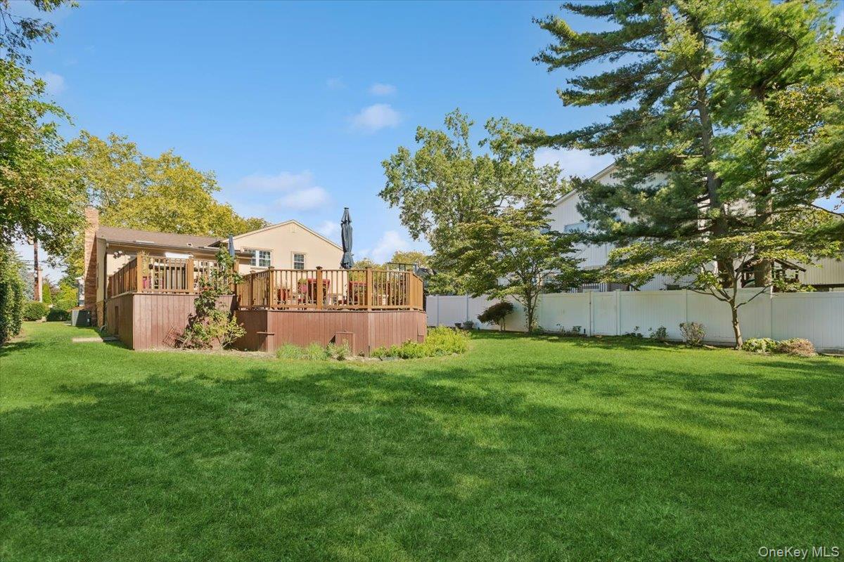 Single Family Amherst Nassau County, NY 11598, MLS-910840-34